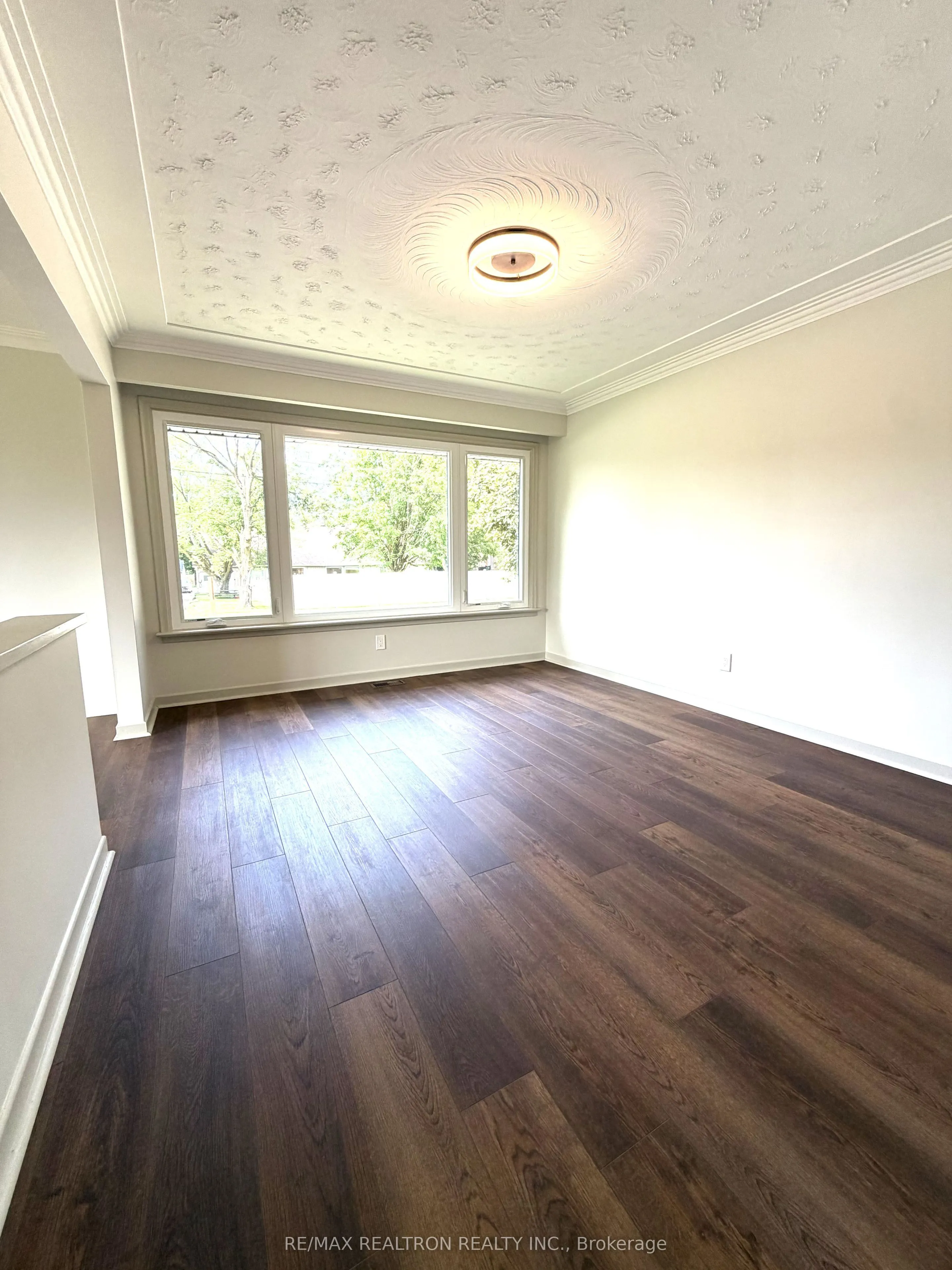 13 Circle Ridge Drive