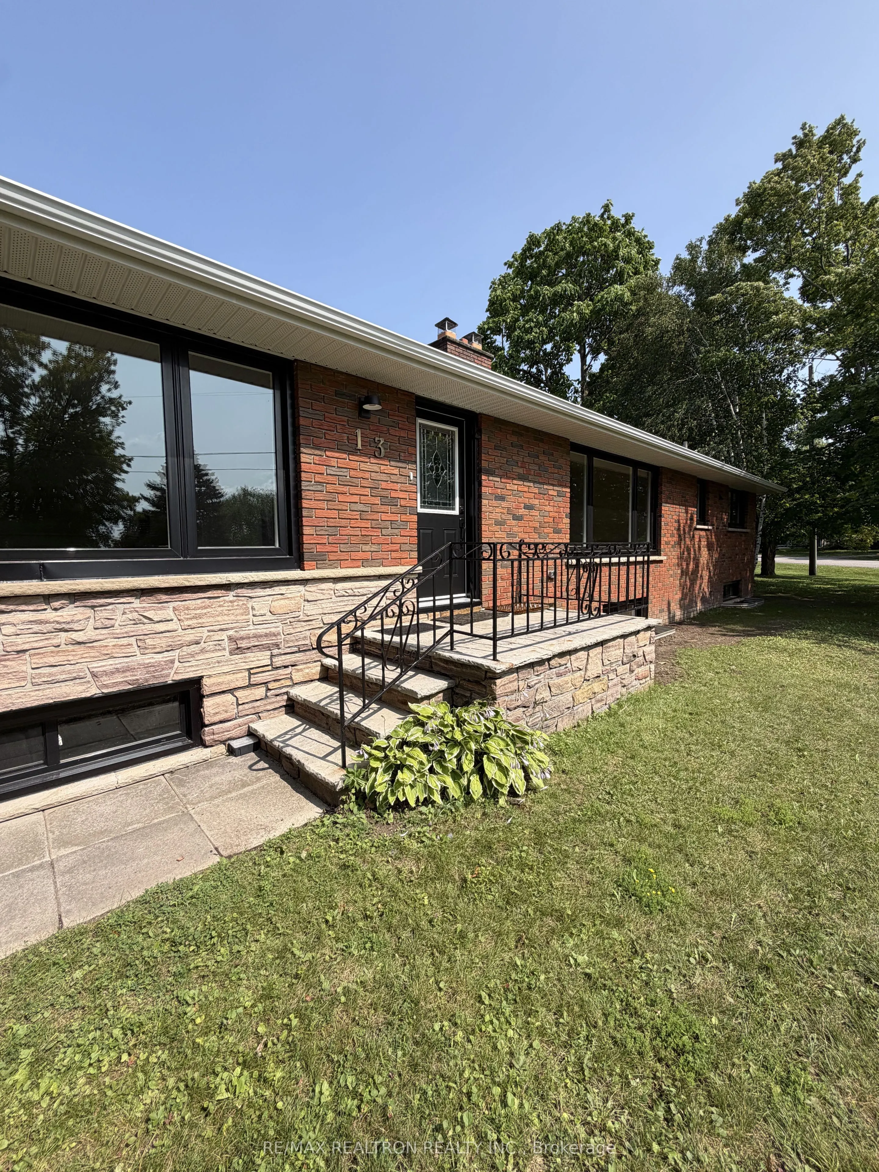 13 Circle Ridge Drive