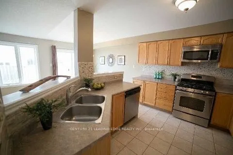 52 Apple Tree Crescent