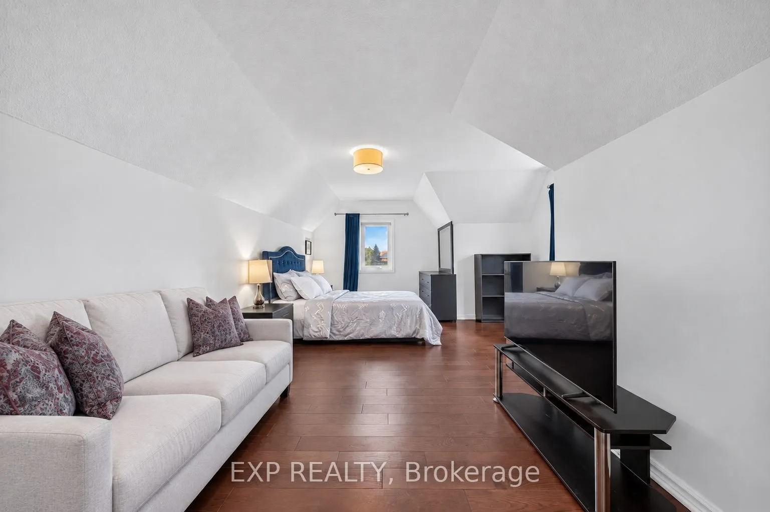 785 Quantra Crescent