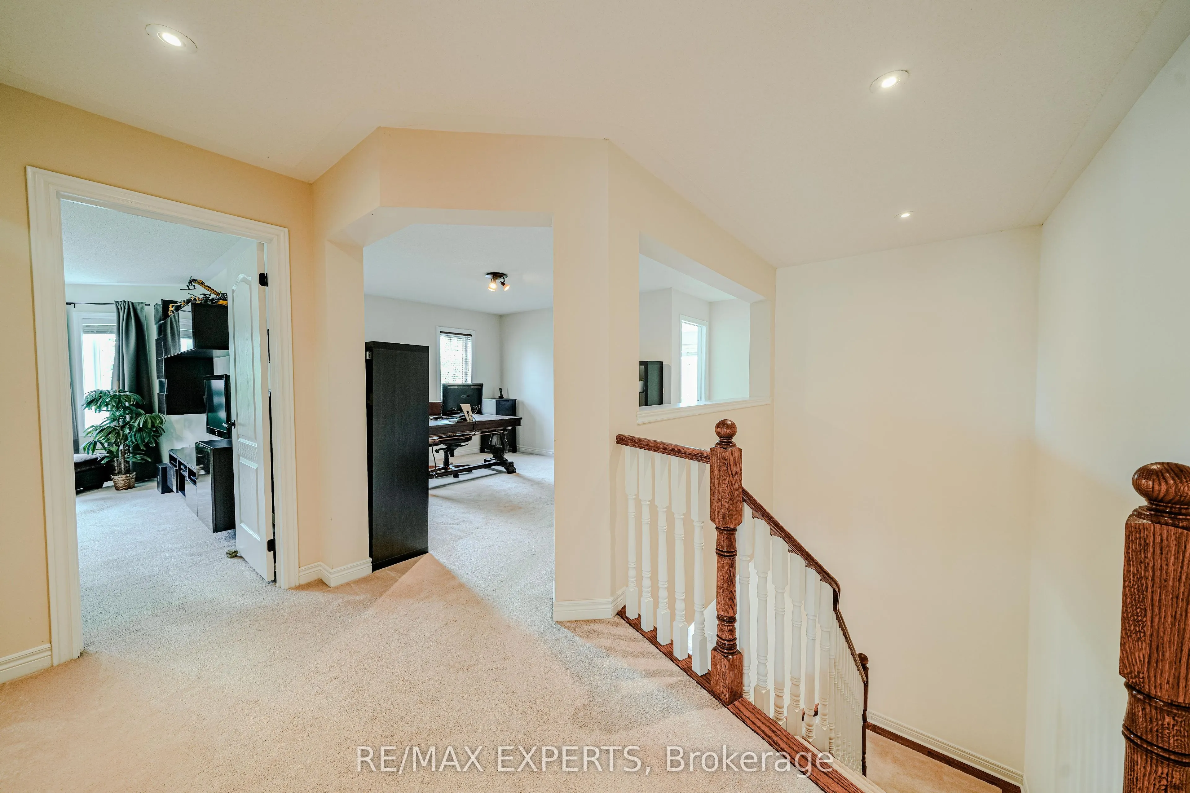 6 Elyssa Drive