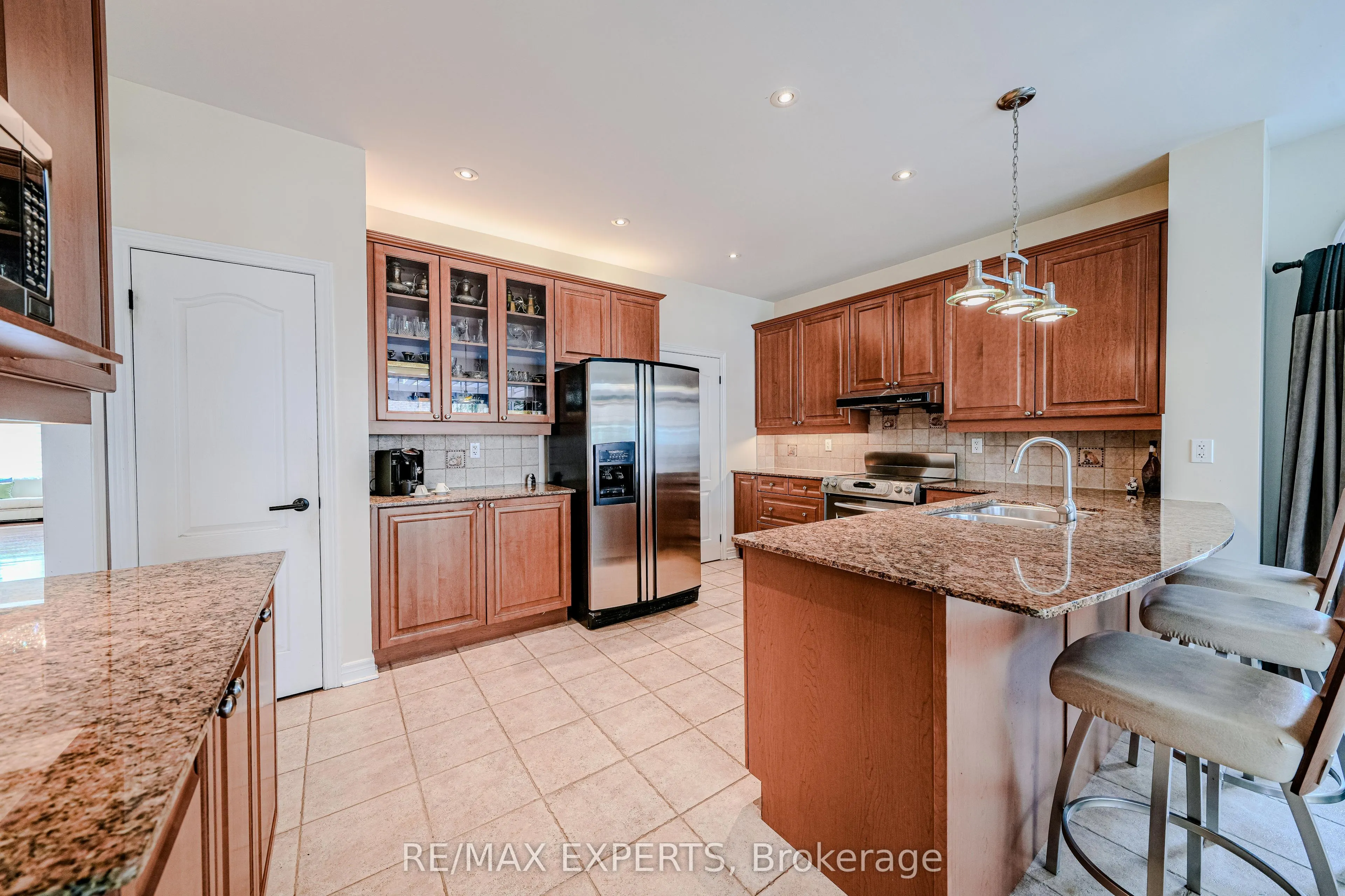 6 Elyssa Drive