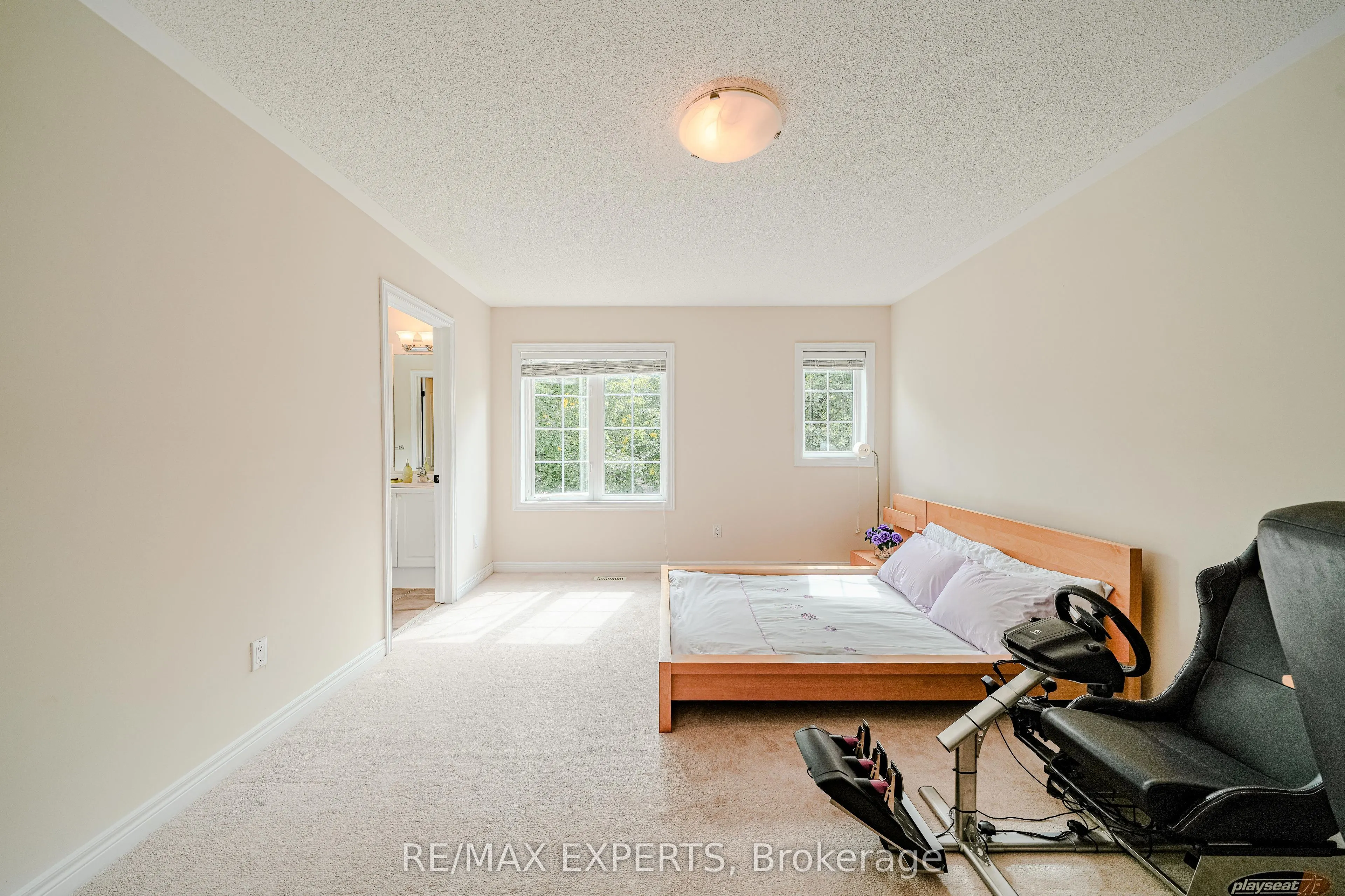 6 Elyssa Drive