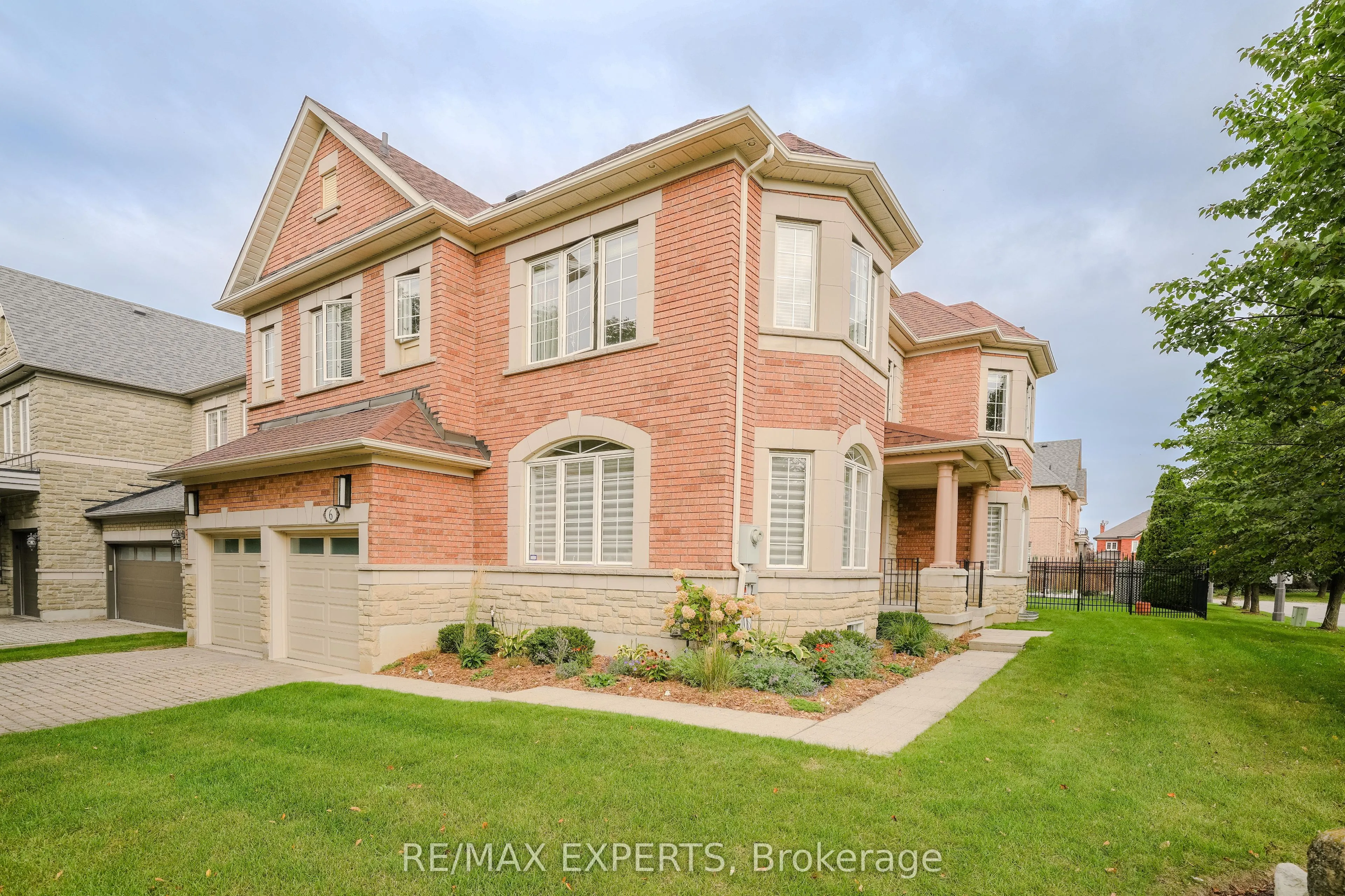 6 Elyssa Drive