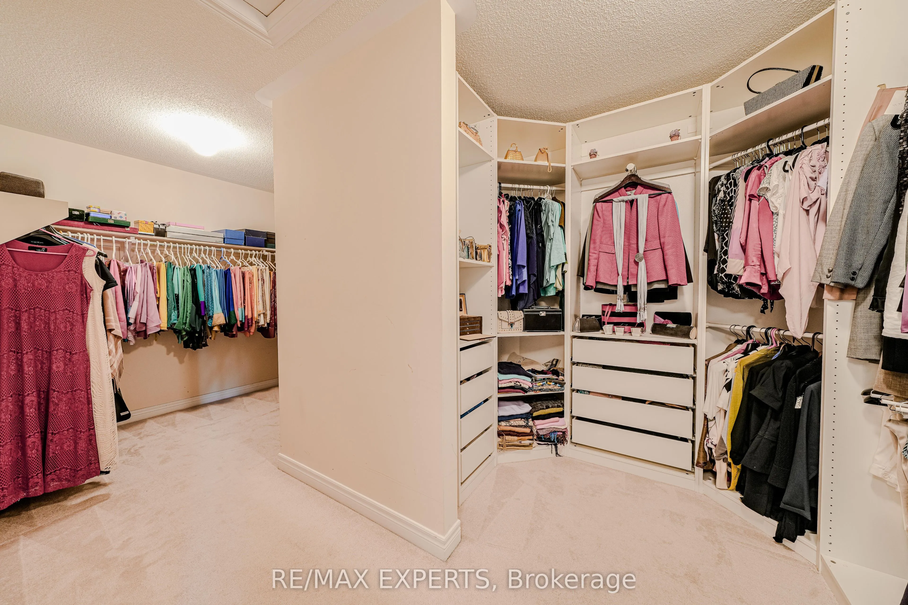 6 Elyssa Drive