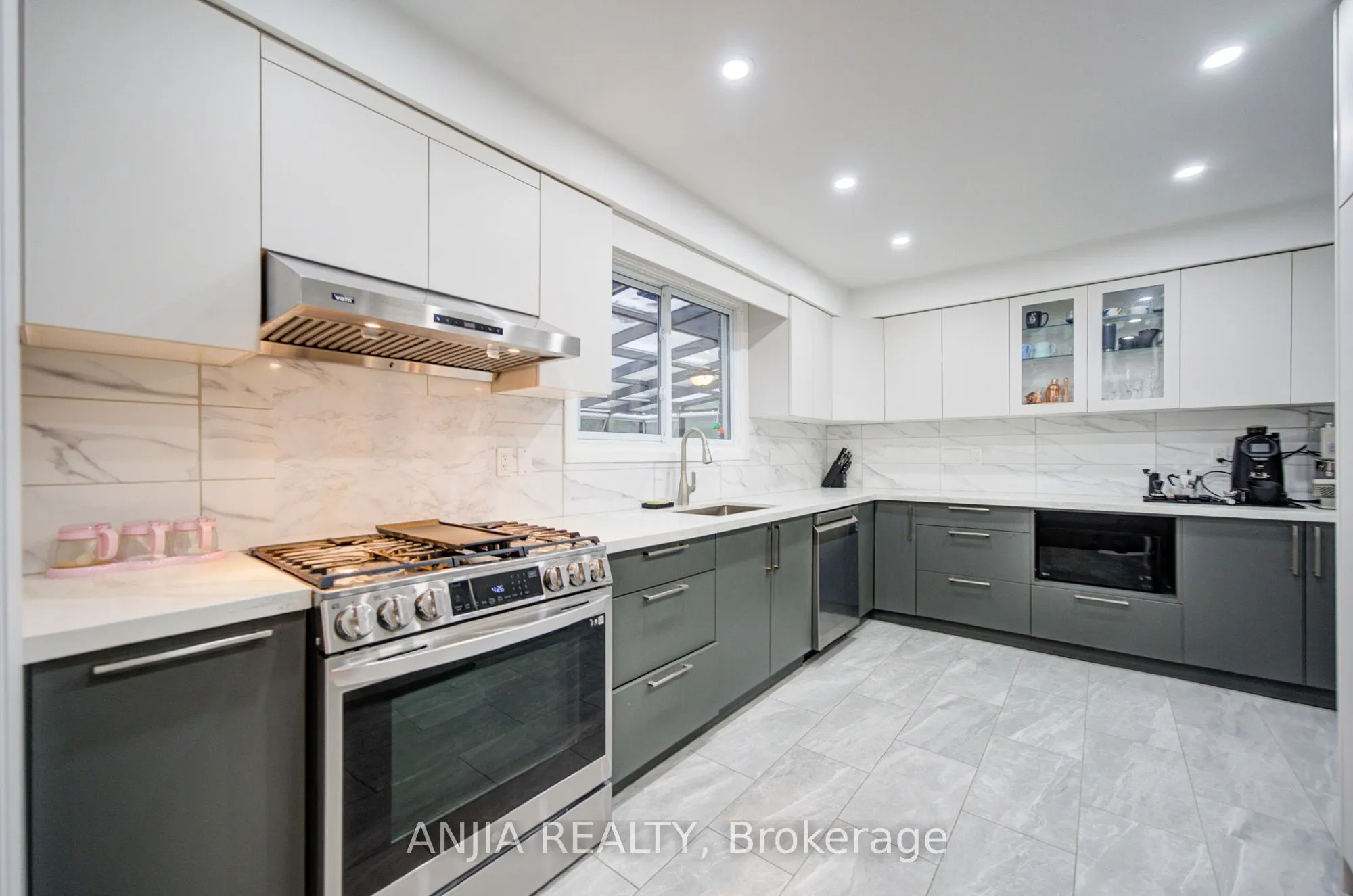 58 Summerfeldt Crescent