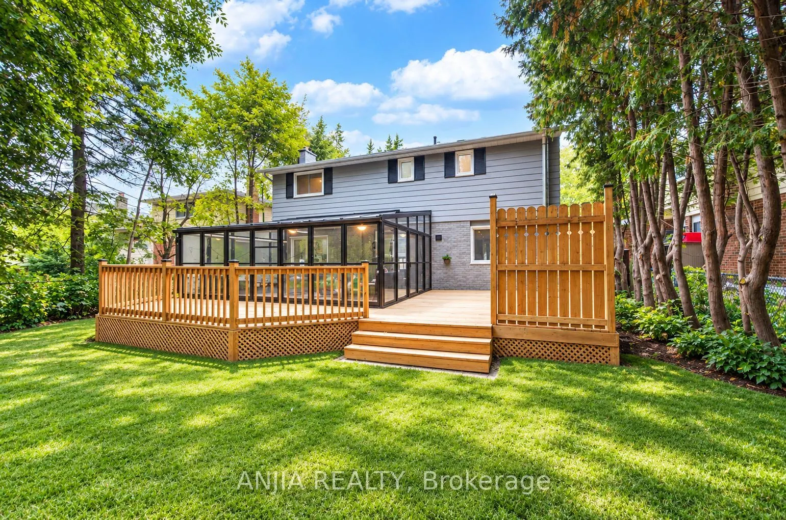 58 Summerfeldt Crescent
