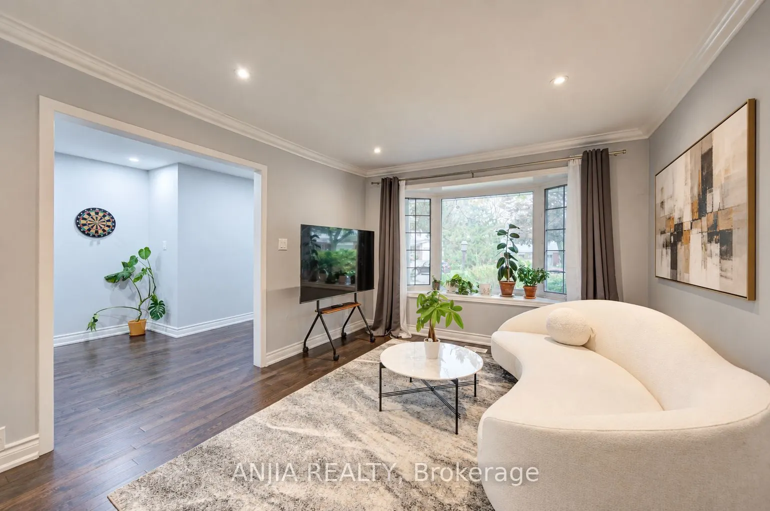 58 Summerfeldt Crescent