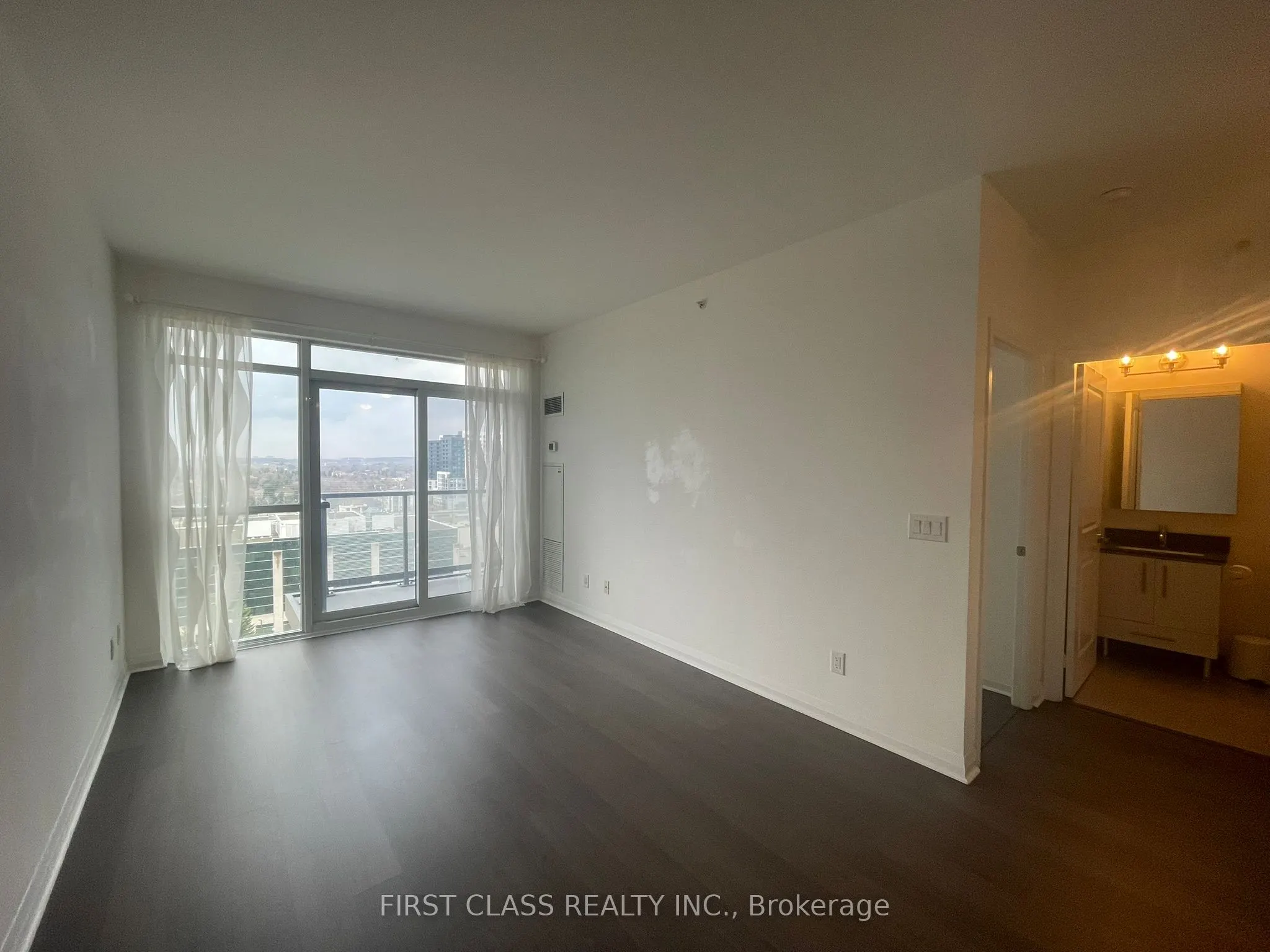 55 Oneida Crescent #1106