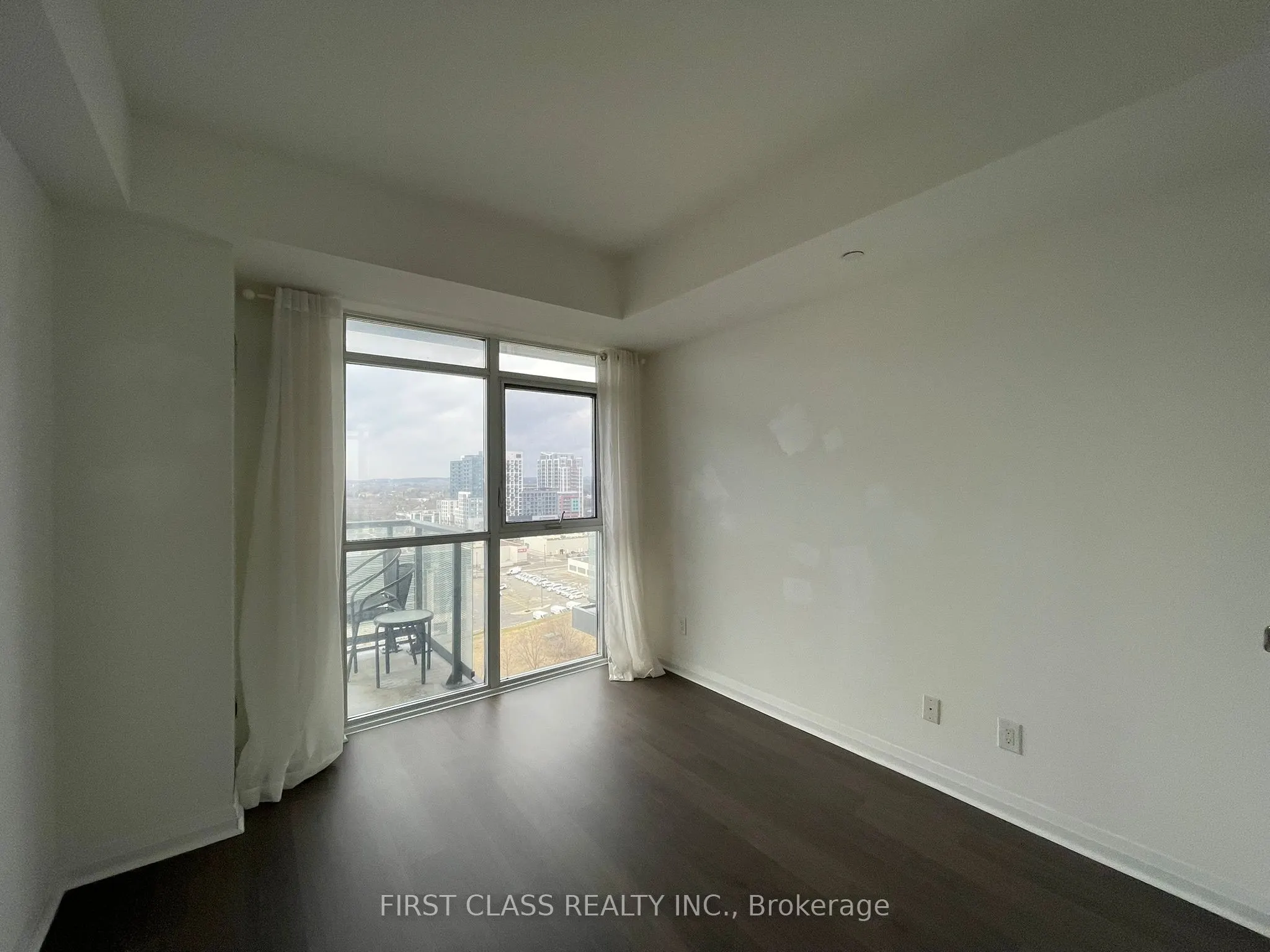 55 Oneida Crescent #1106