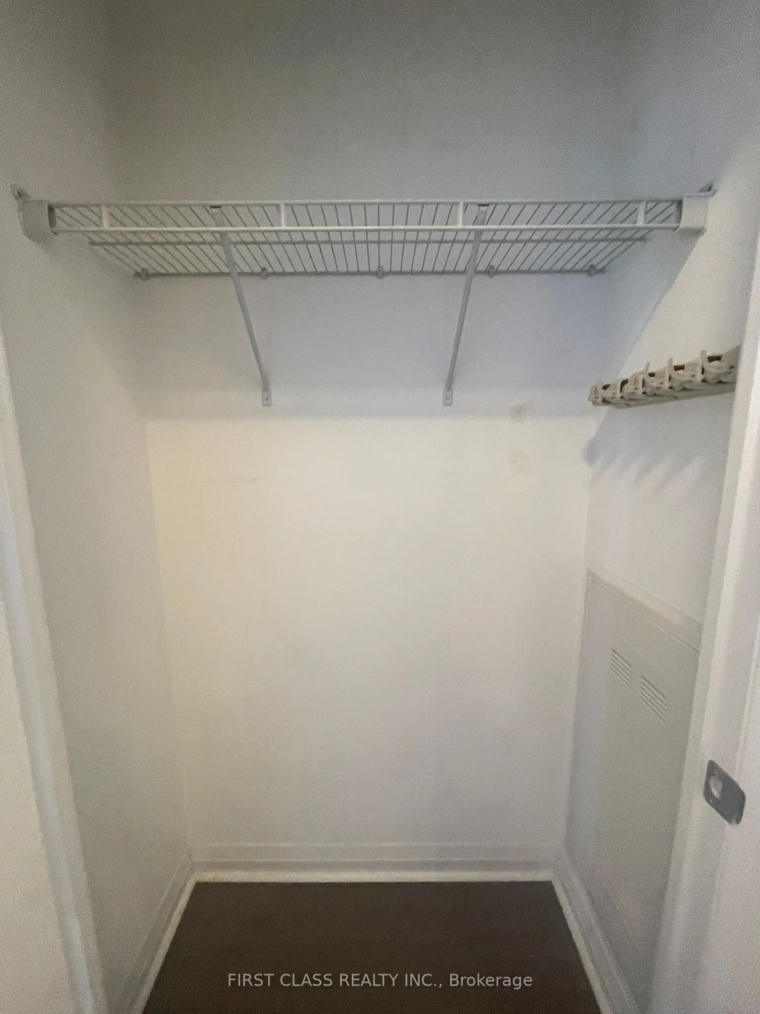 55 Oneida Crescent #1106