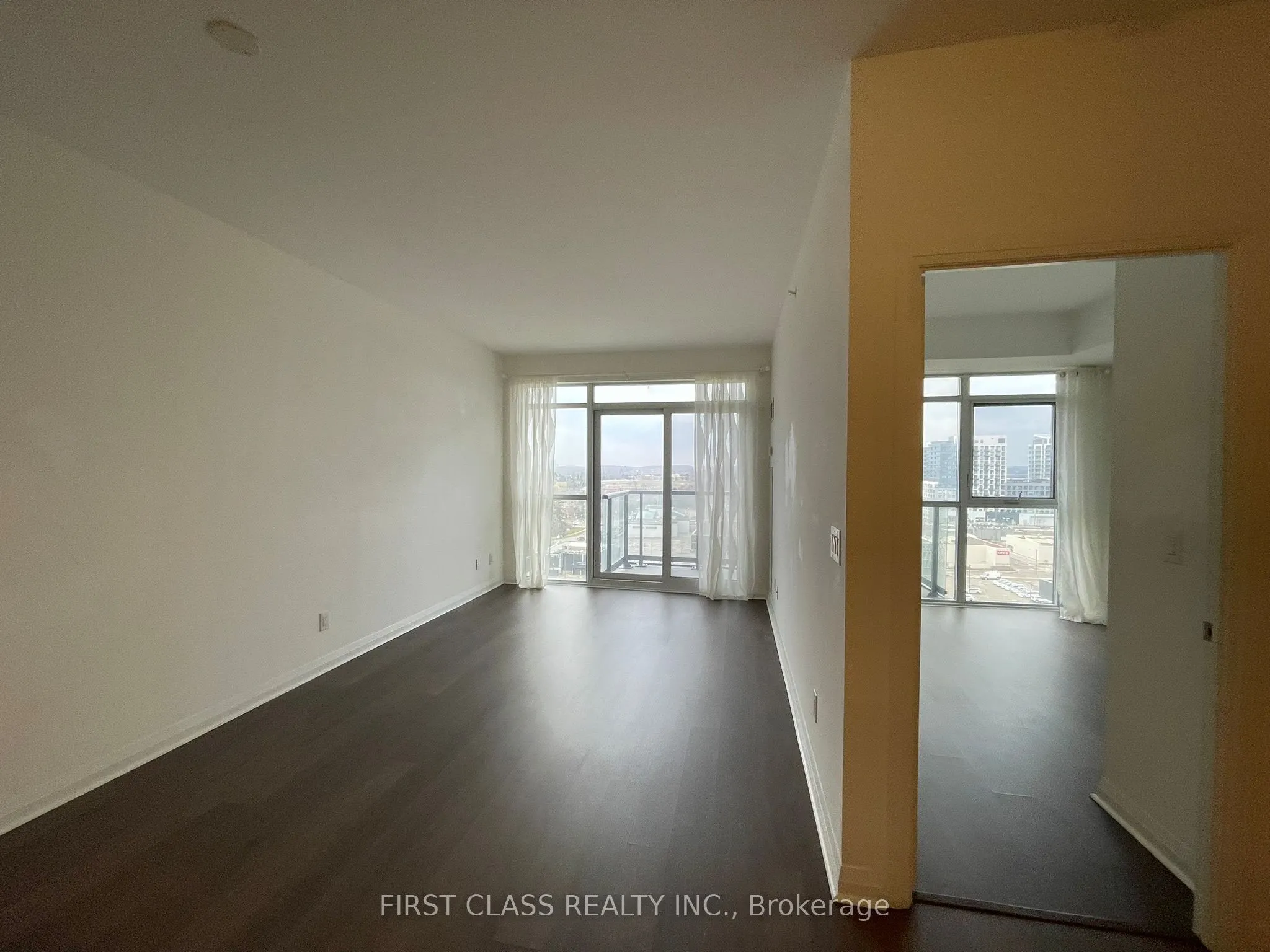 55 Oneida Crescent #1106