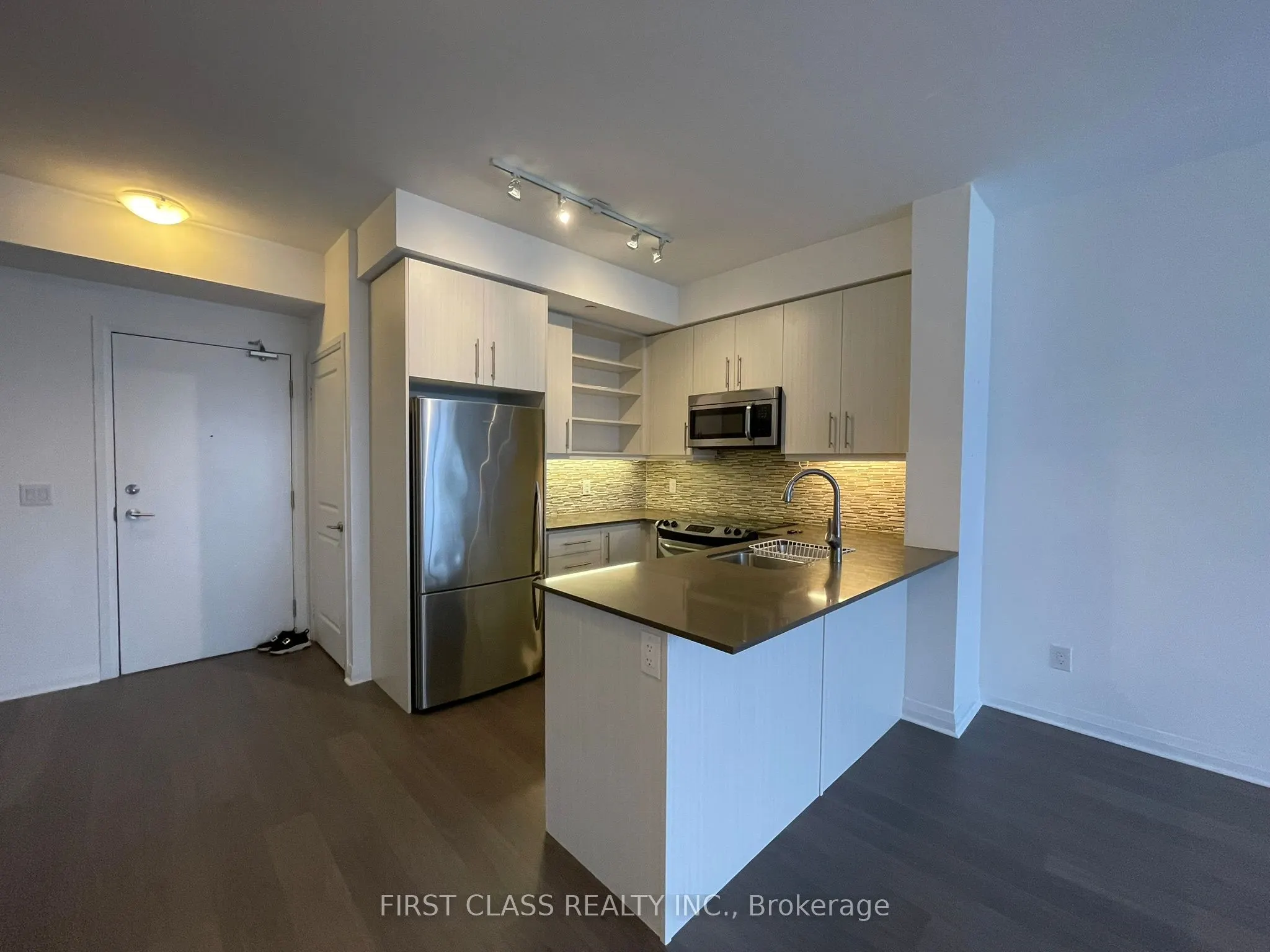 55 Oneida Crescent #1106