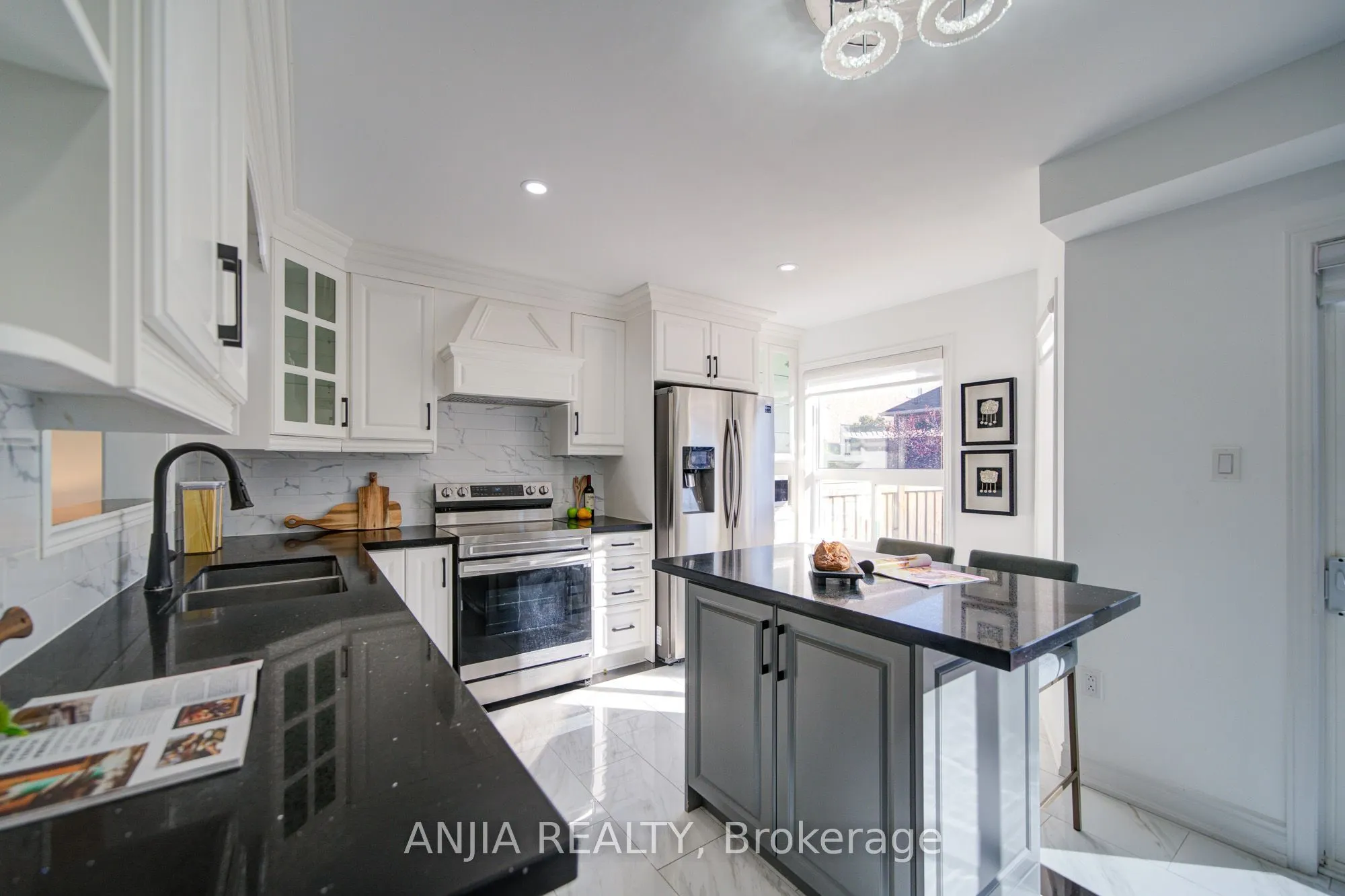 28 Grandwood Avenue