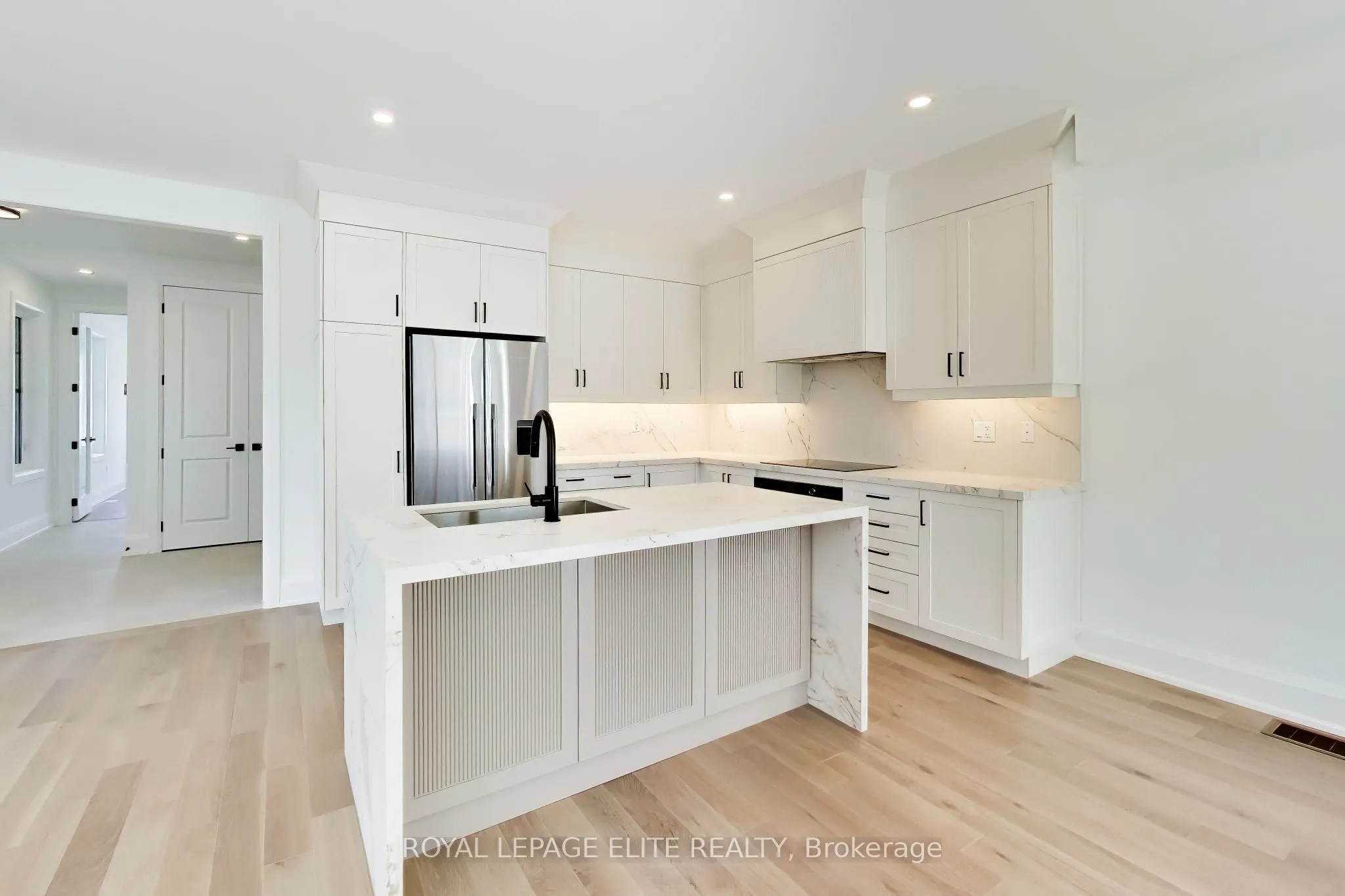 7 Dennison Street S