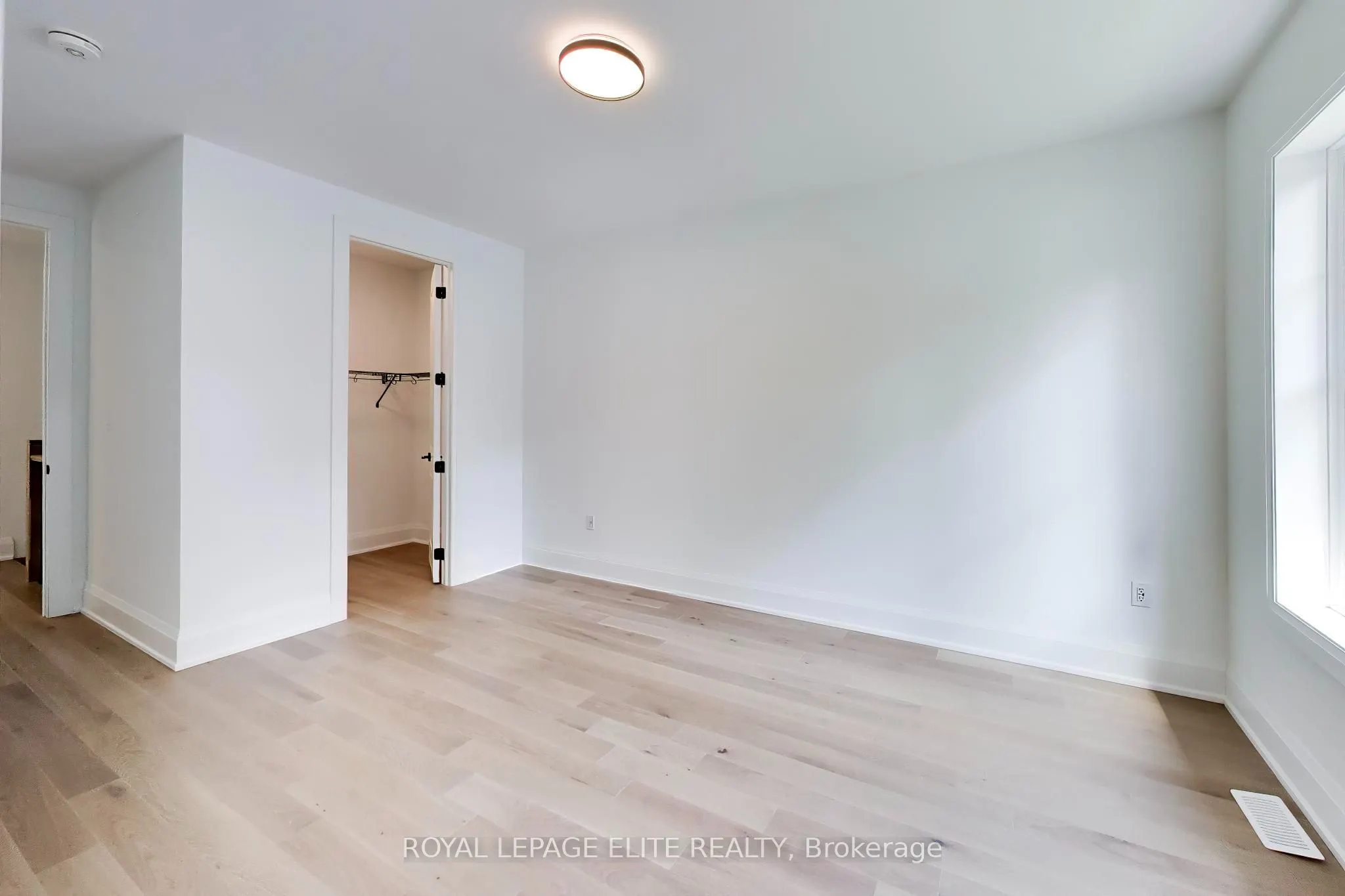 7 Dennison Street S