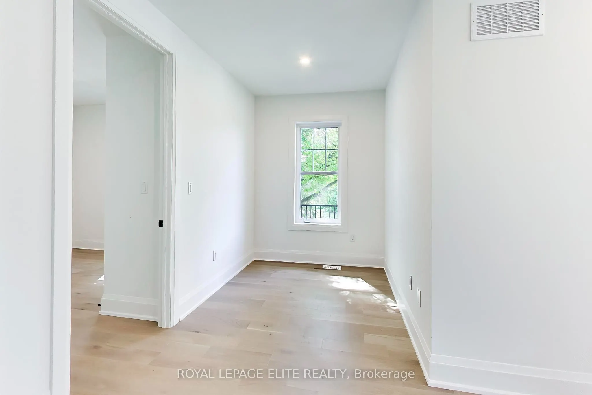 7 Dennison Street S