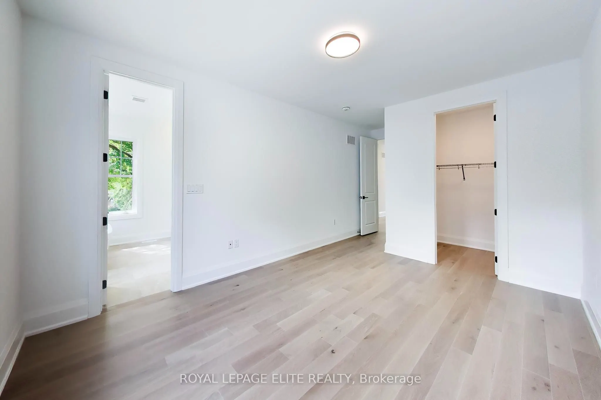 7 Dennison Street S