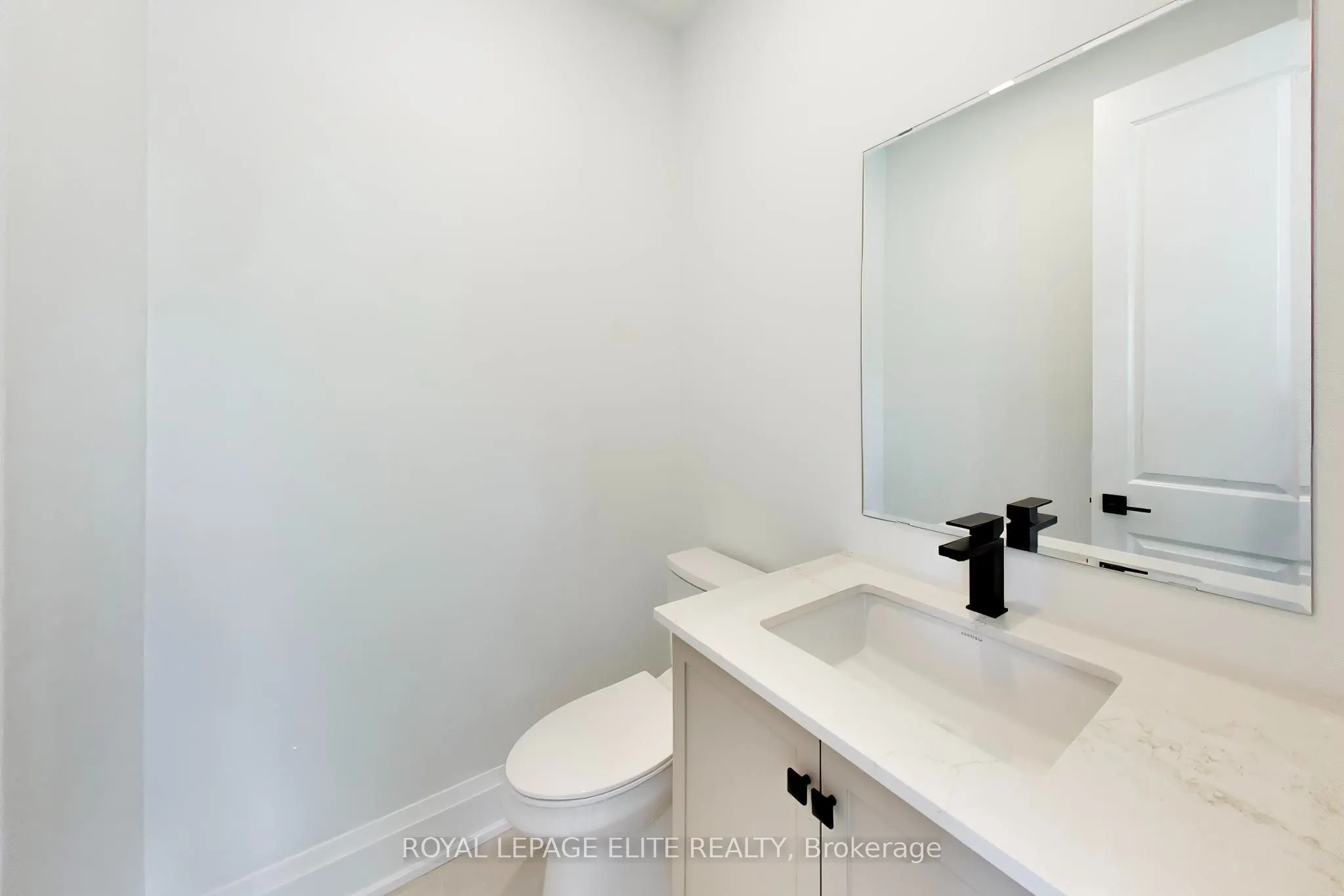 7 Dennison Street S