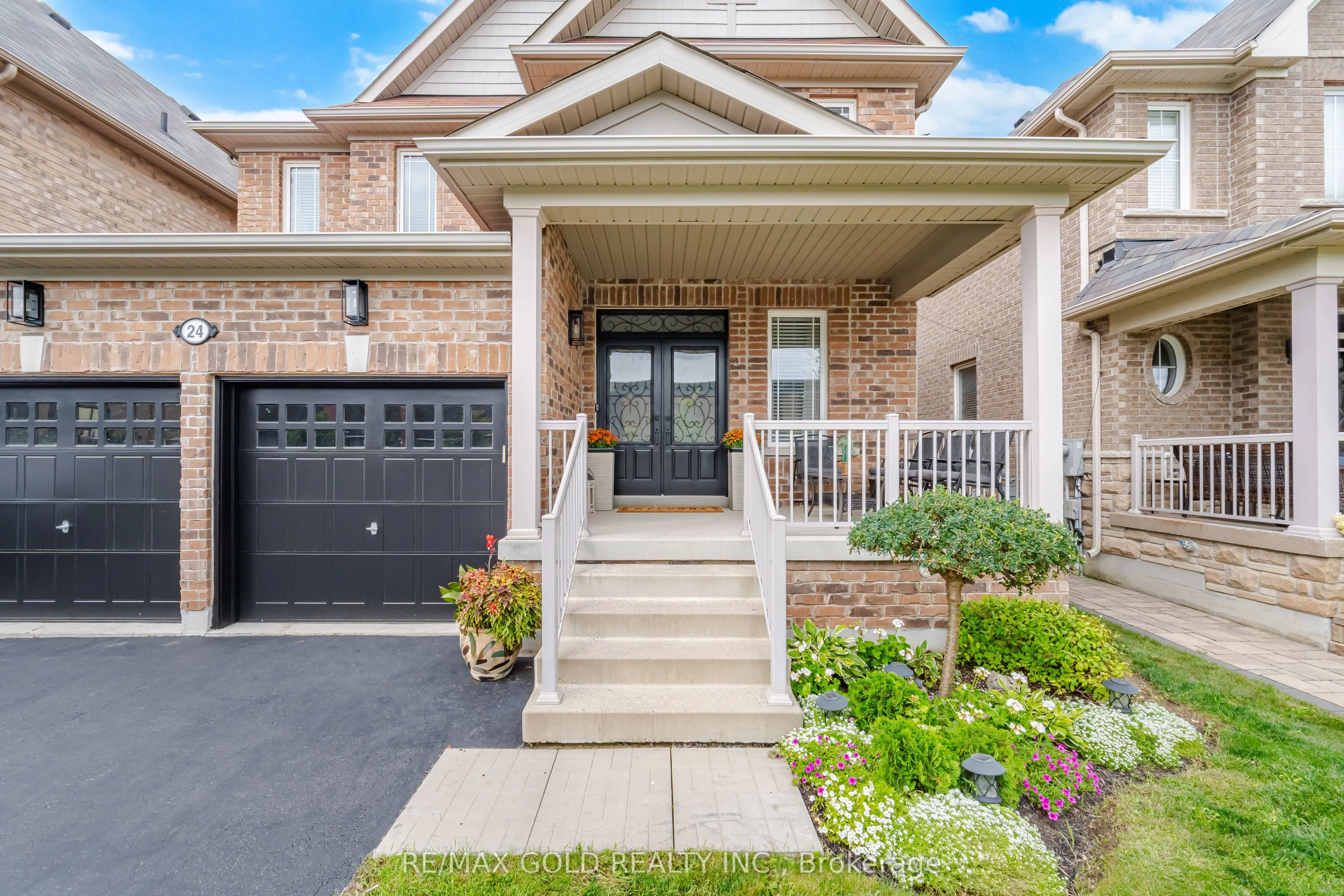 24 Gunning Crescent E