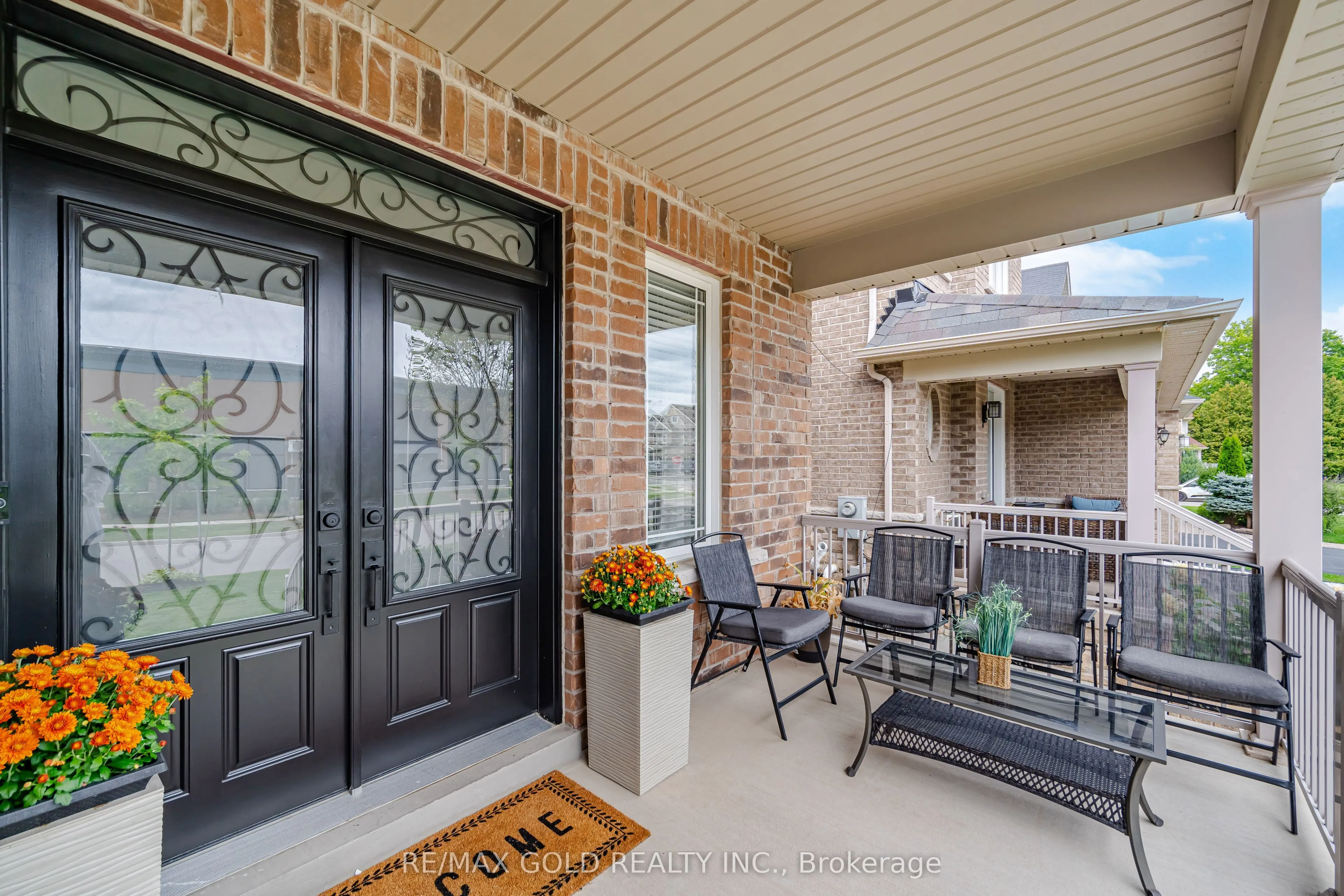 24 Gunning Crescent E