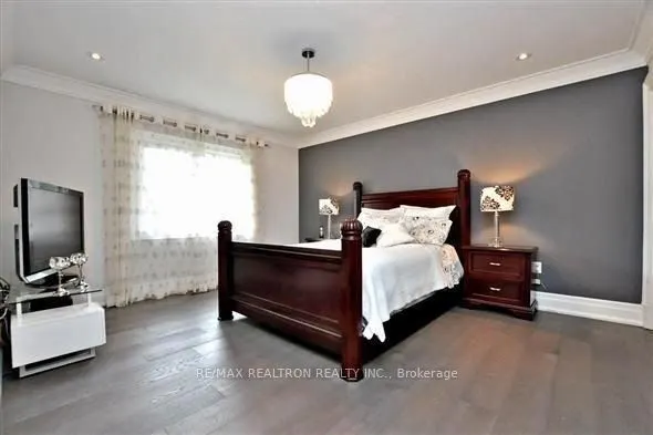 57 Oxford Street #Main & Lower