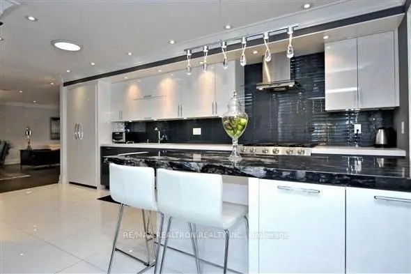 57 Oxford Street #Main & Lower