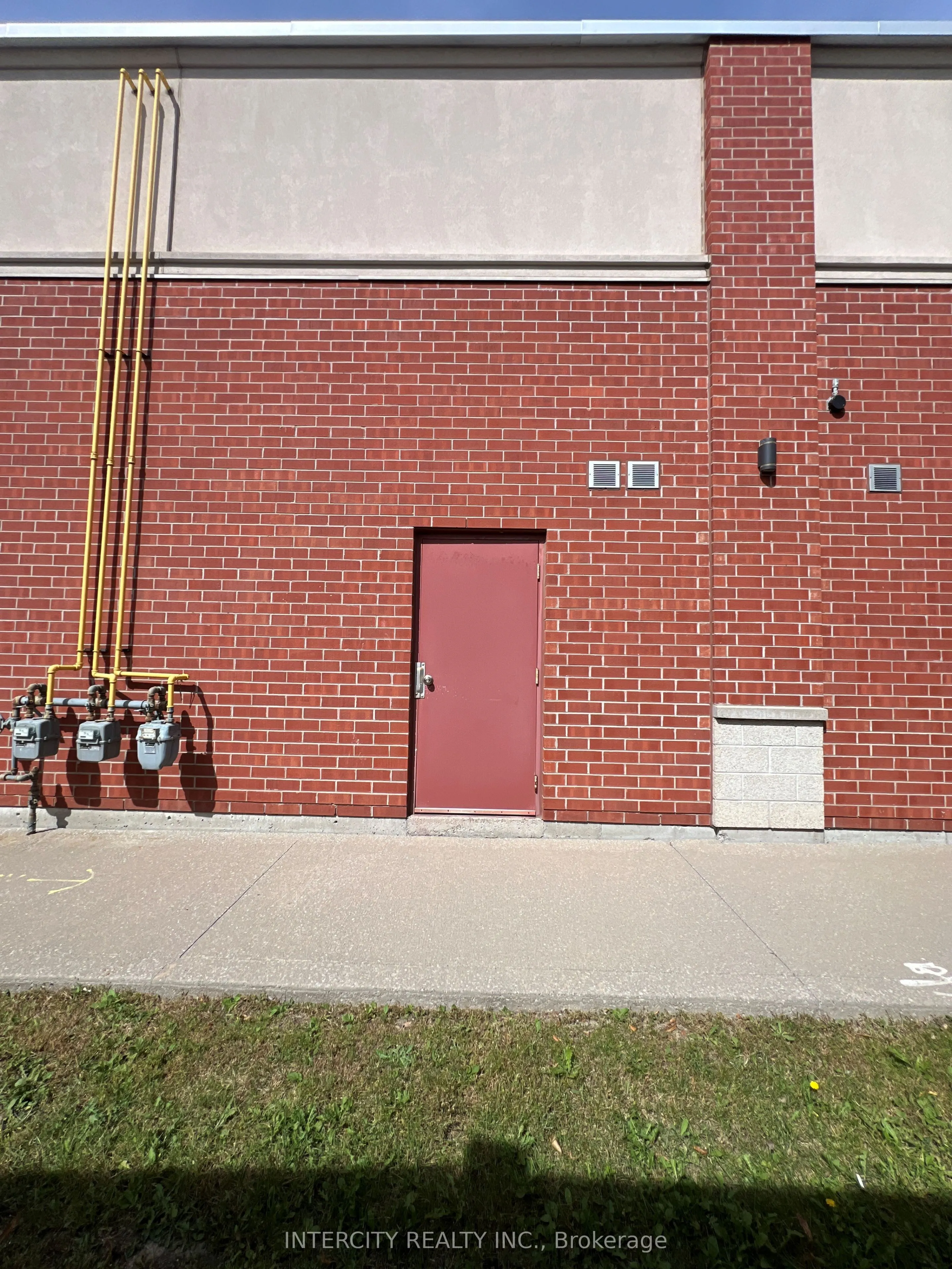 11685 Yonge Street #B108