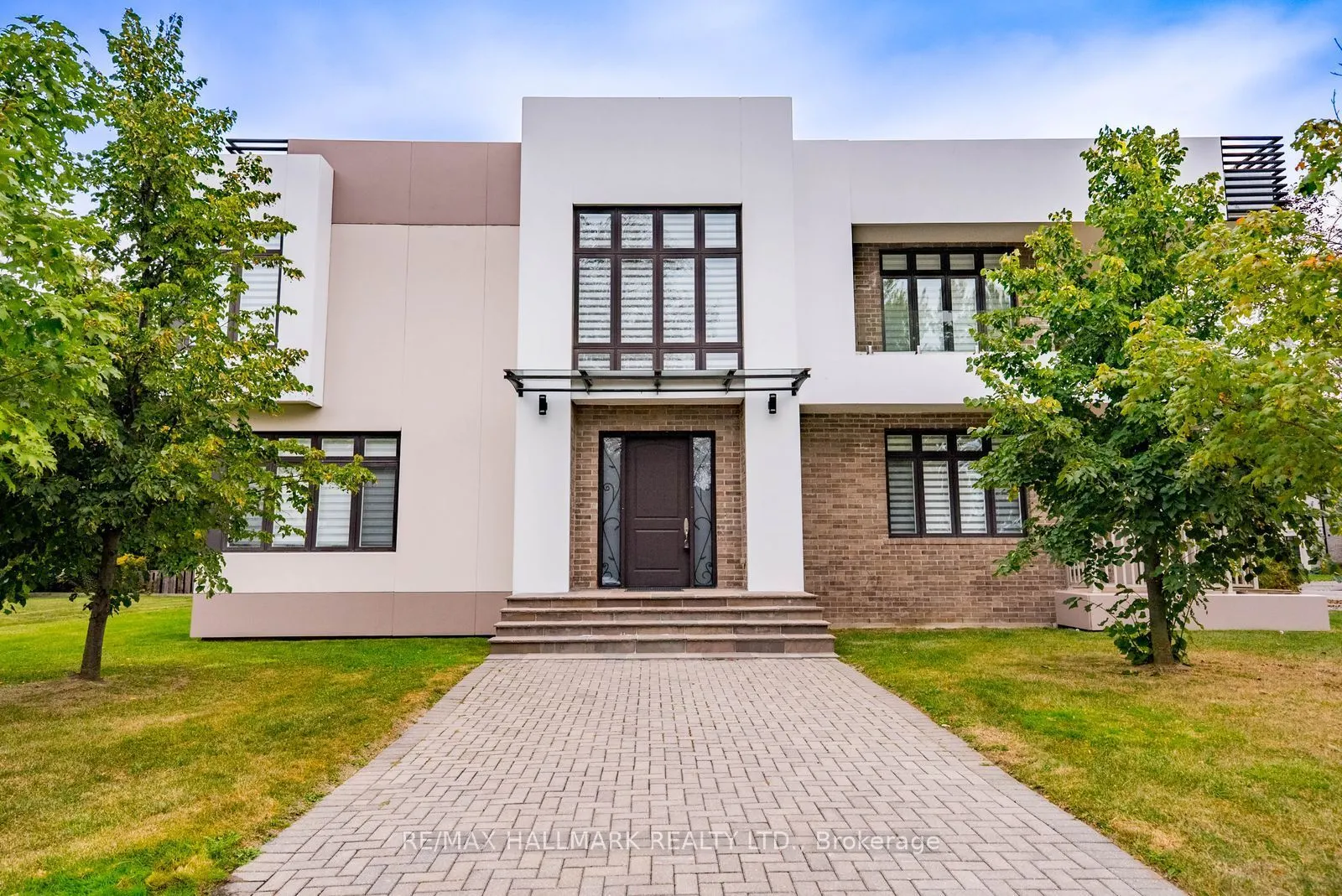 26 Lancer Drive