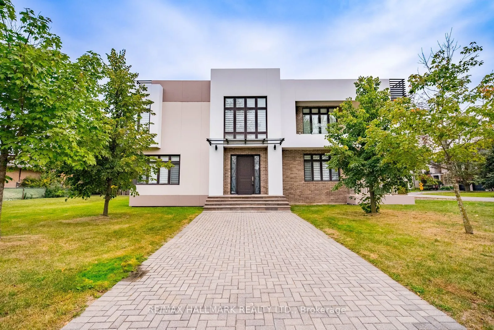 26 Lancer Drive