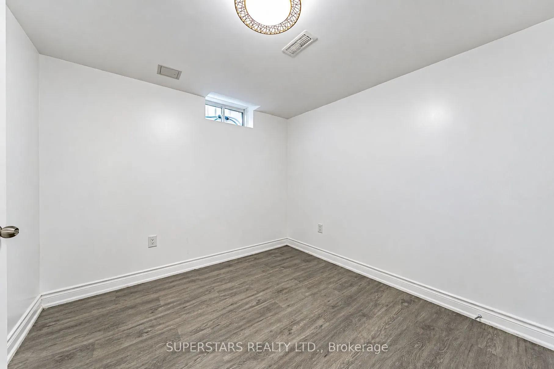 16 Lepp Drive