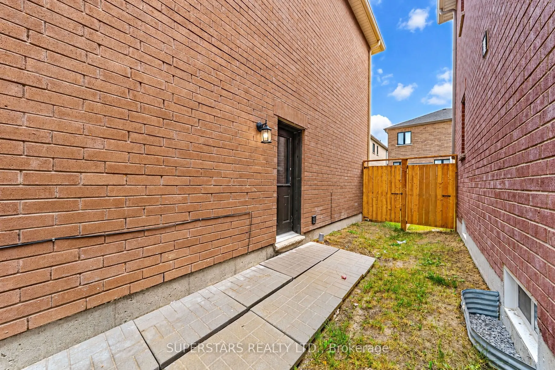16 Lepp Drive