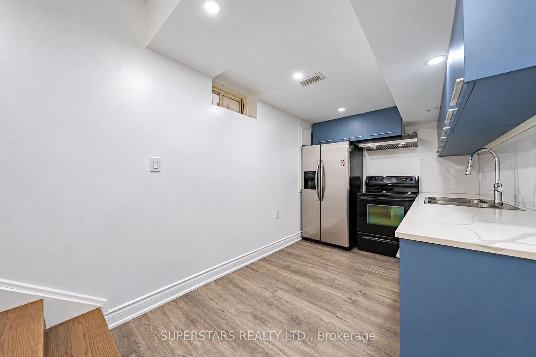 16 Lepp Drive