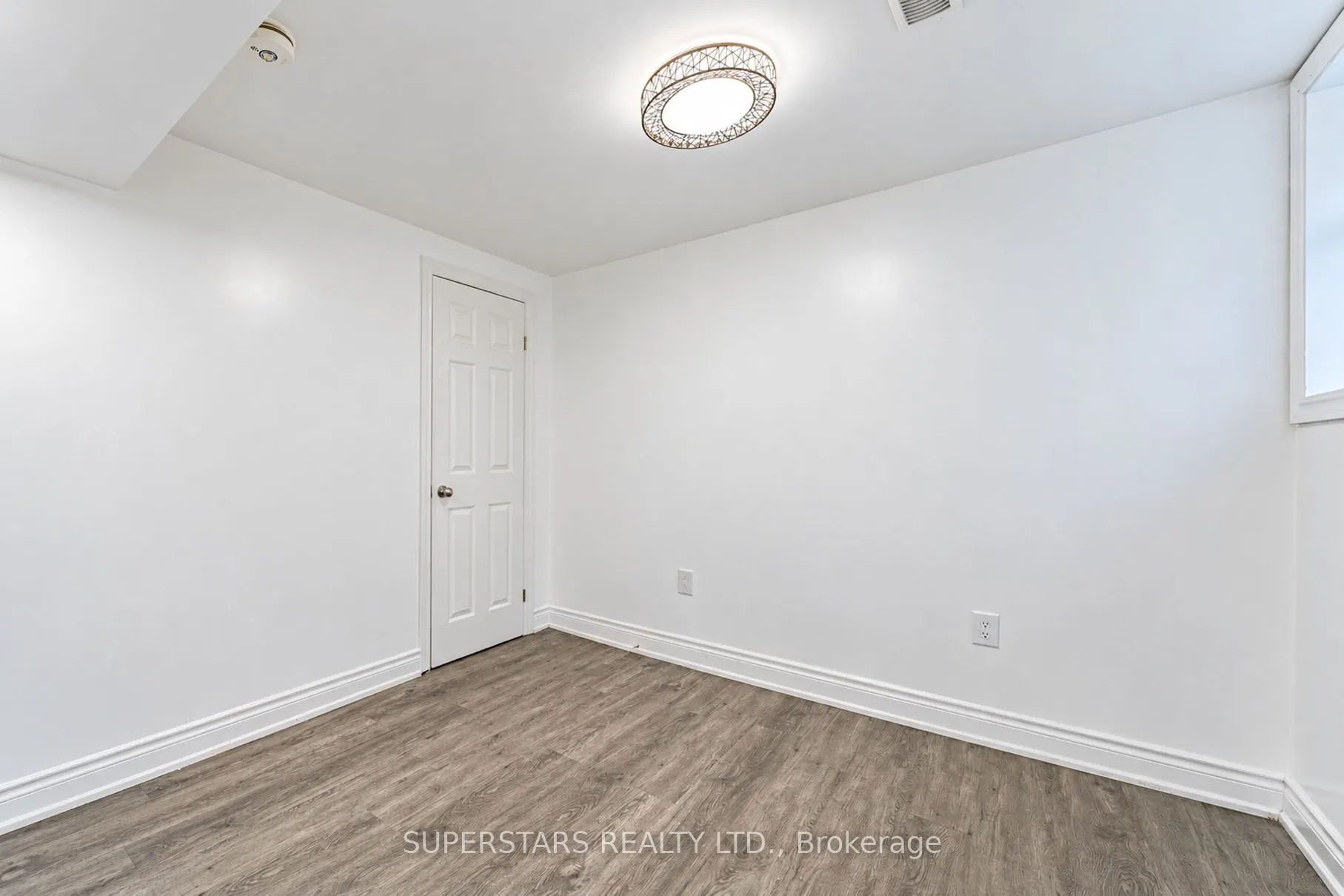 16 Lepp Drive