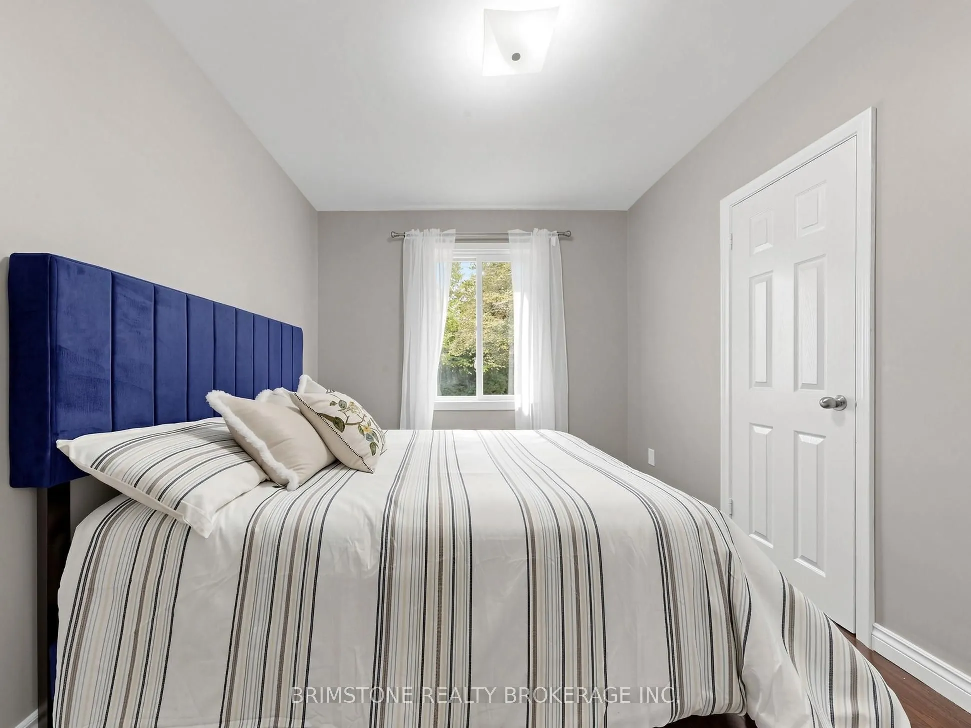 93 Bayview Parkway