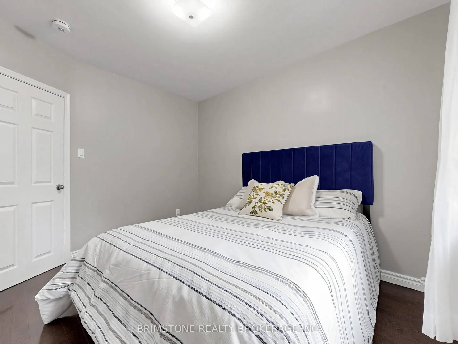 93 Bayview Parkway