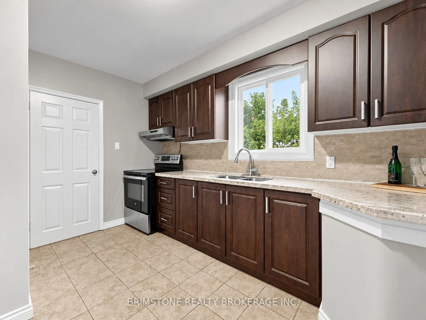 93 Bayview Parkway