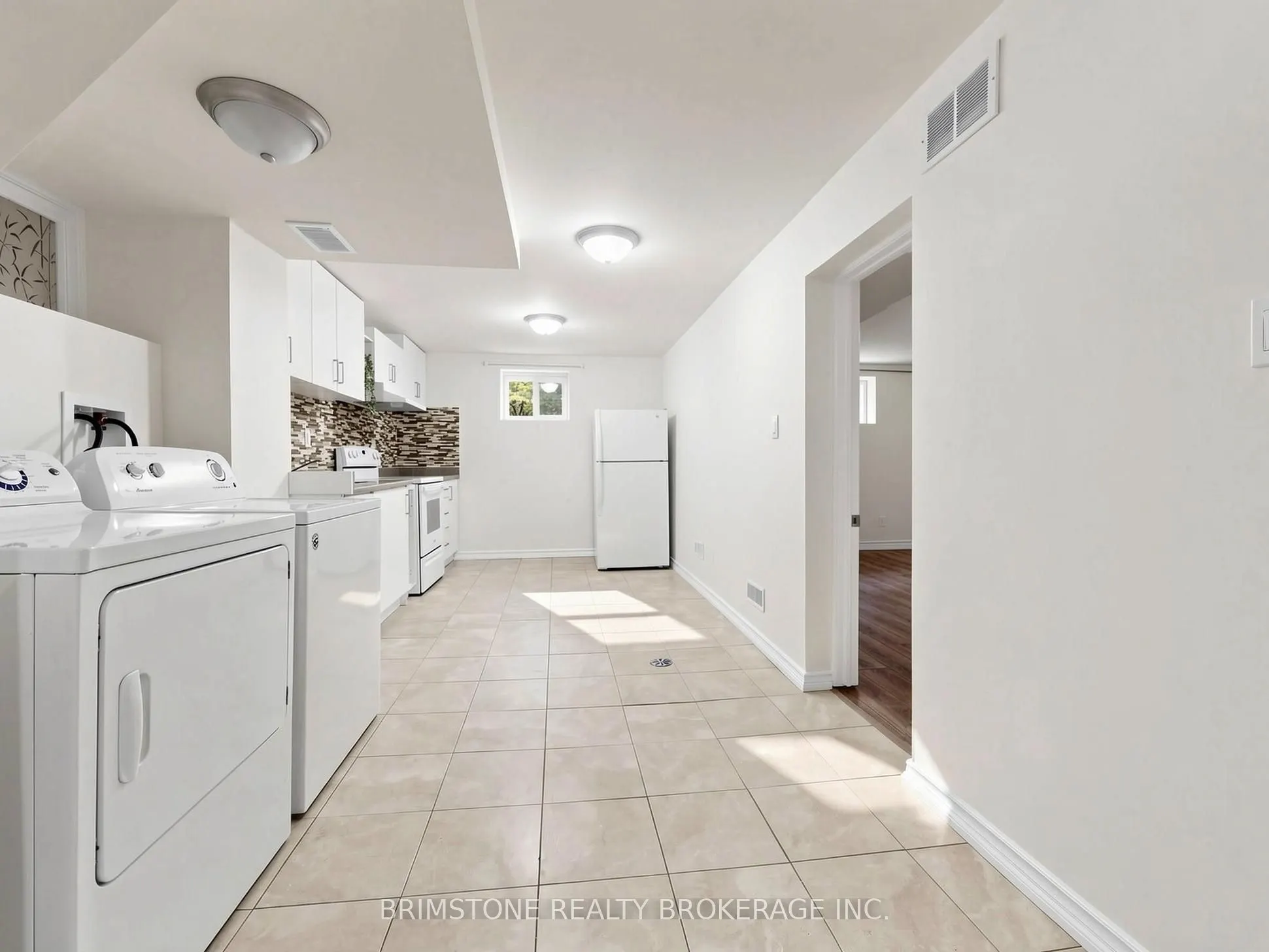 93 Bayview Parkway
