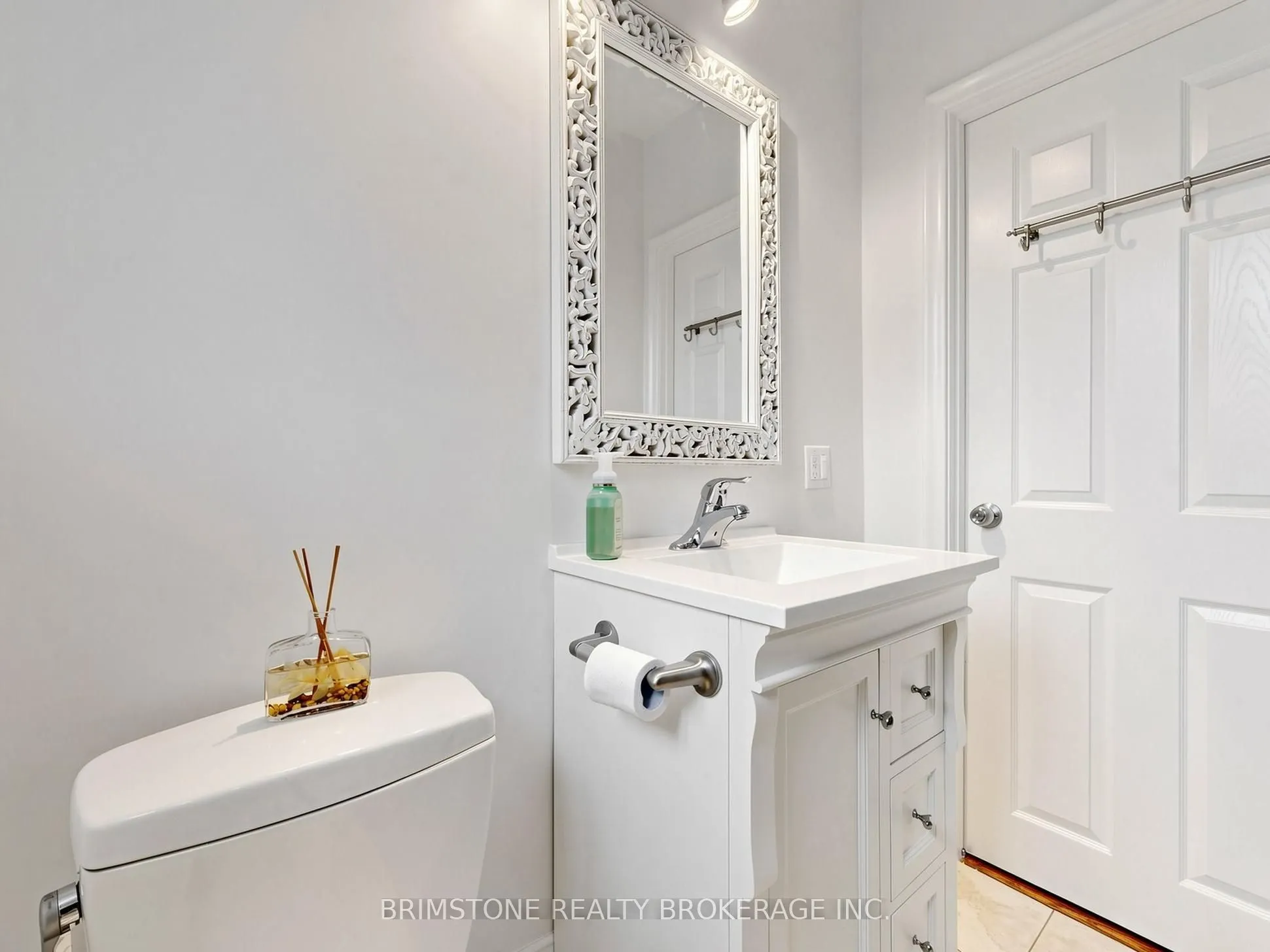 93 Bayview Parkway