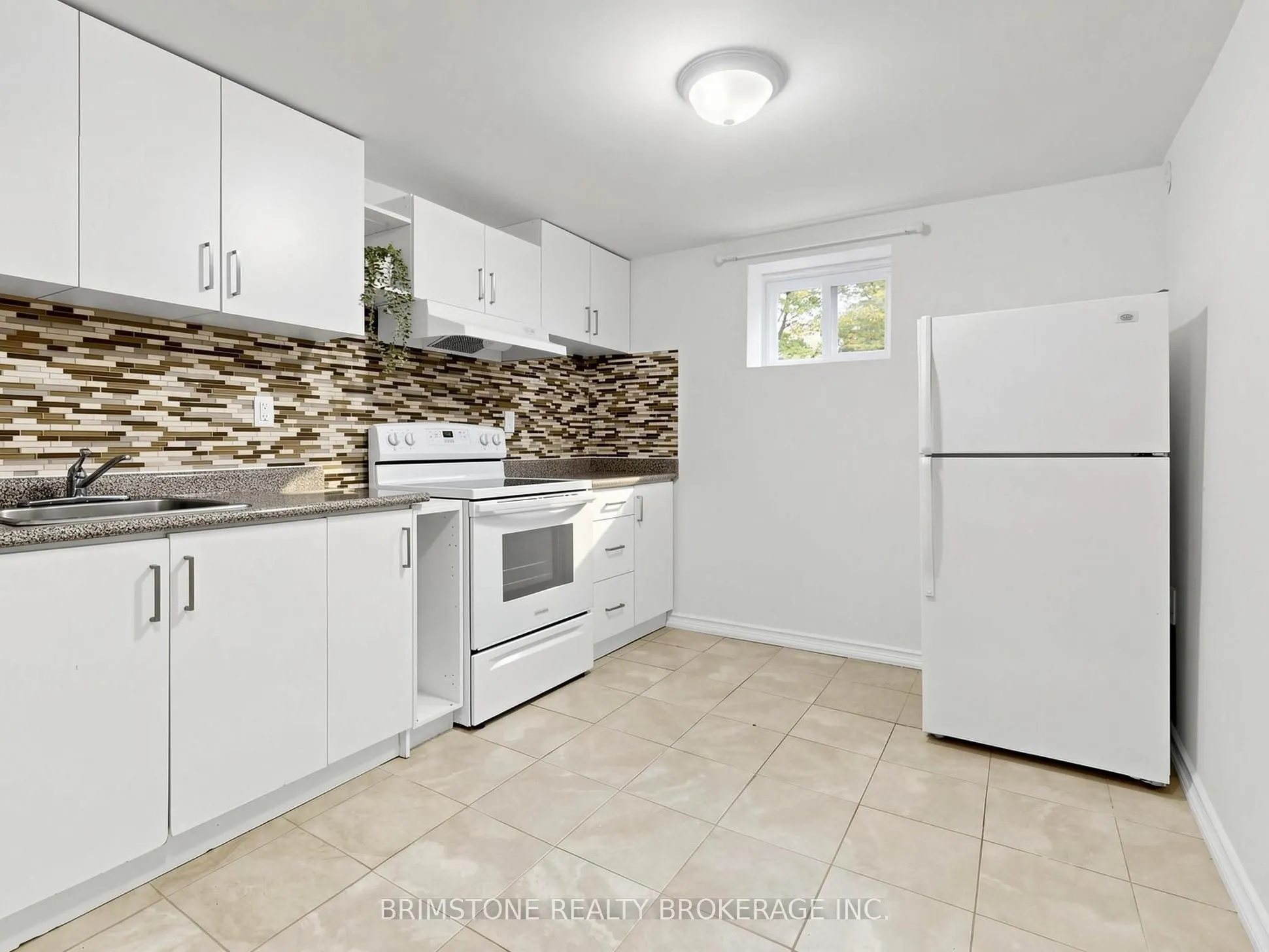 93 Bayview Parkway