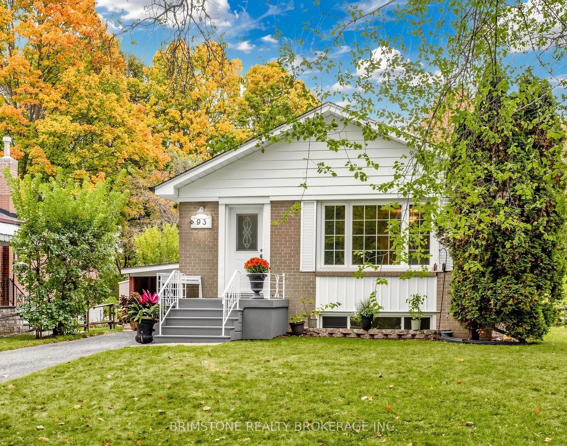 93 Bayview Parkway