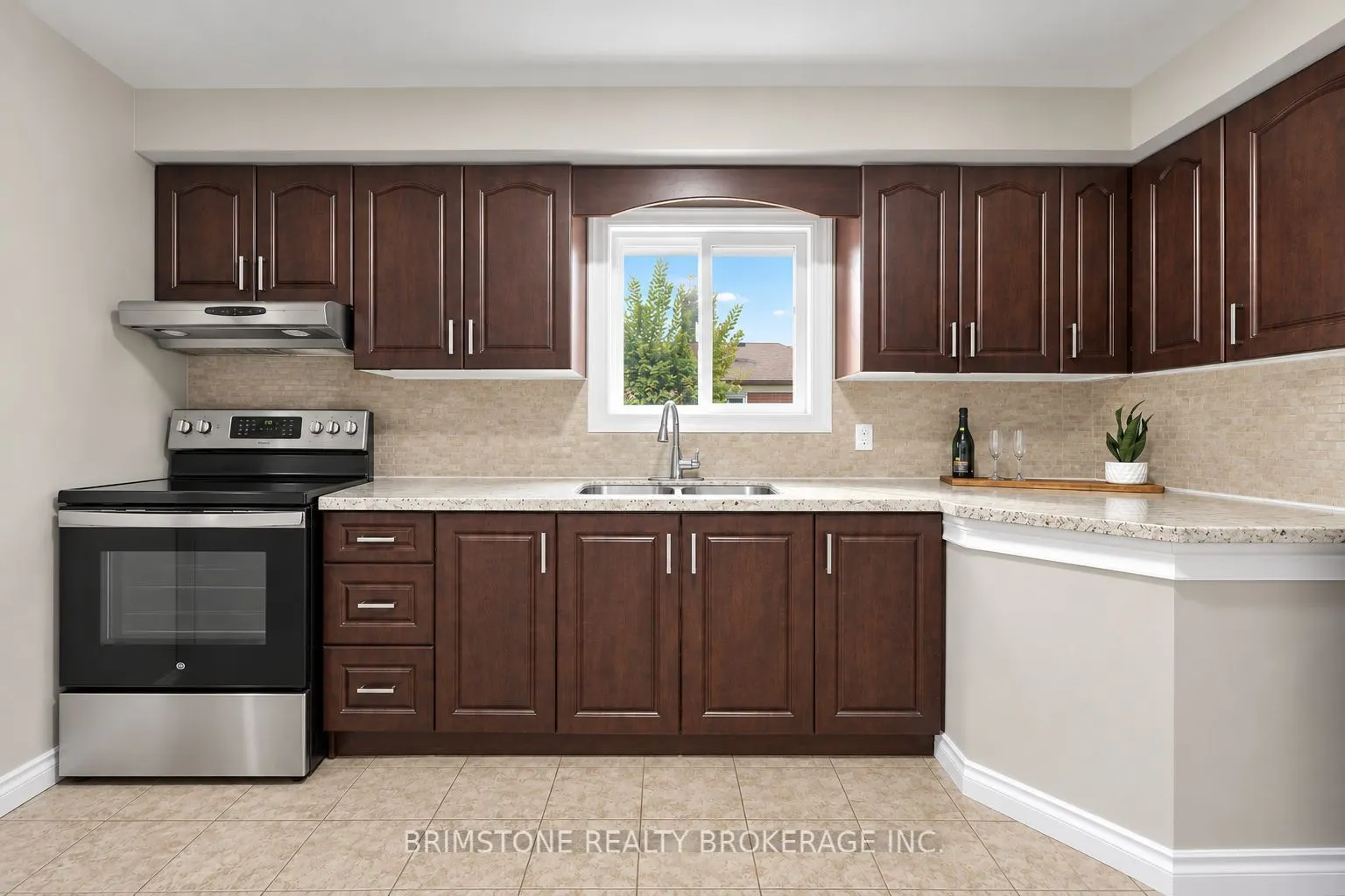 93 Bayview Parkway