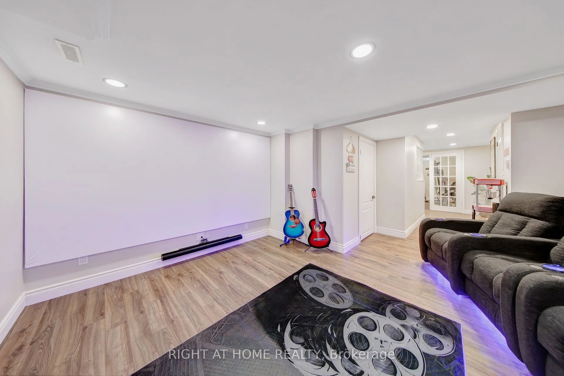 71 South Balsam Street