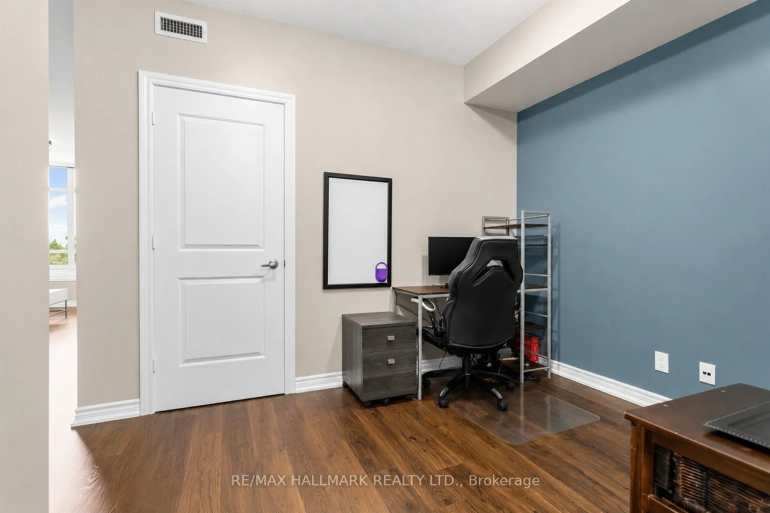 9245 Jane Street #303