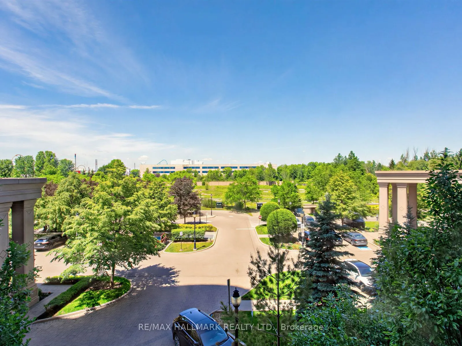 9245 Jane Street #303