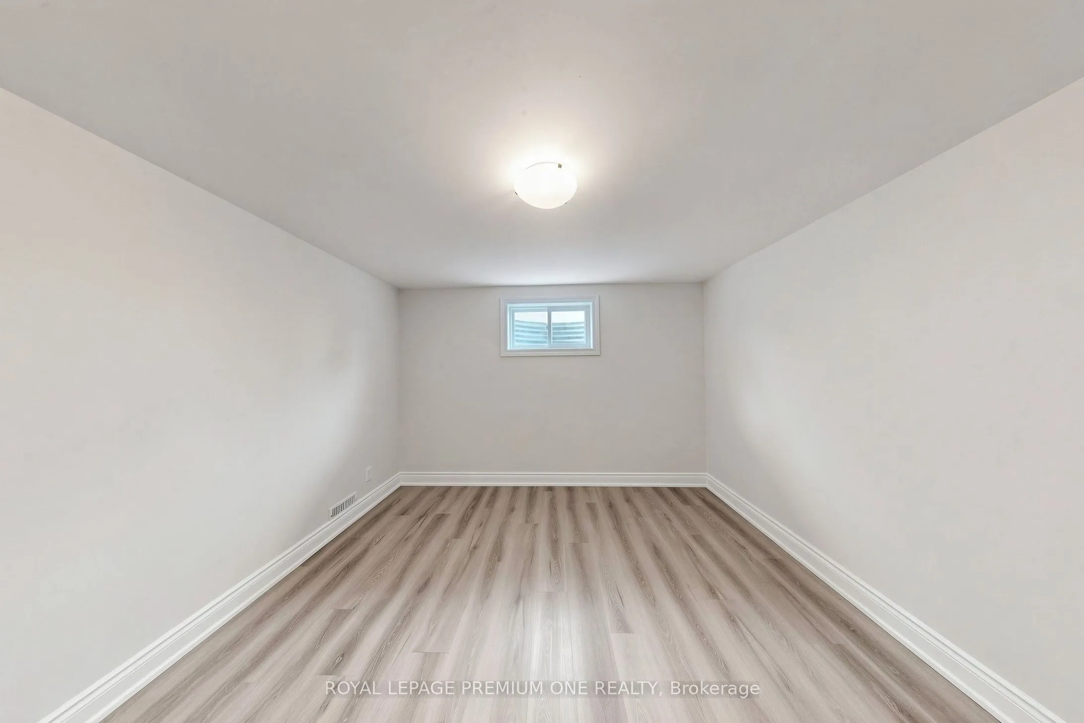 98 Thornton Avenue