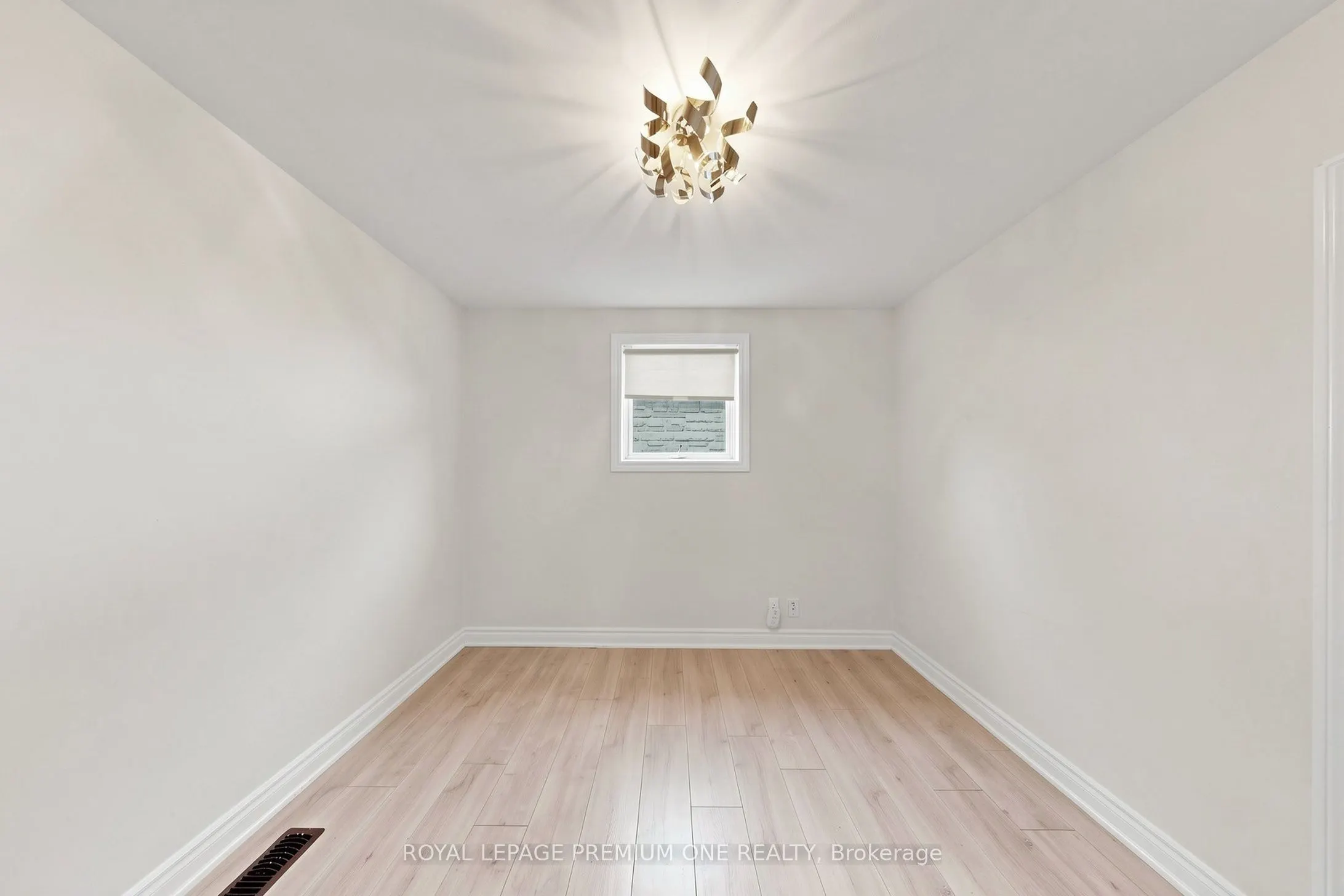 98 Thornton Avenue