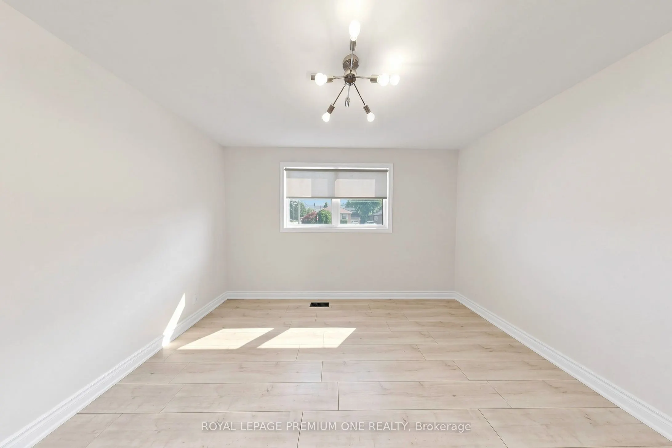 98 Thornton Avenue
