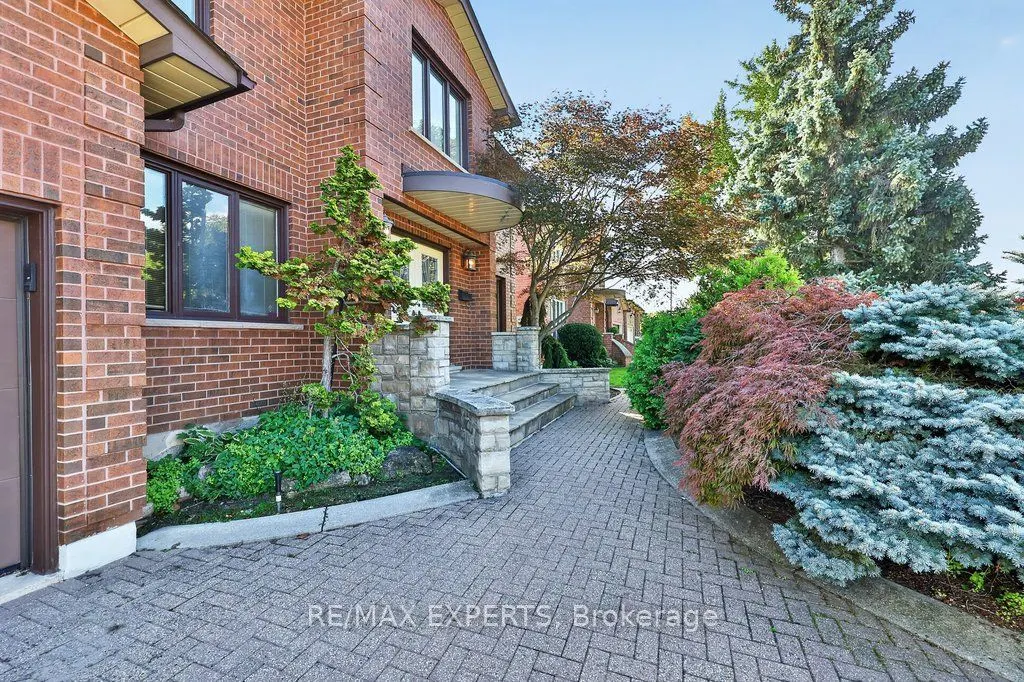 96 Benjamin Drive