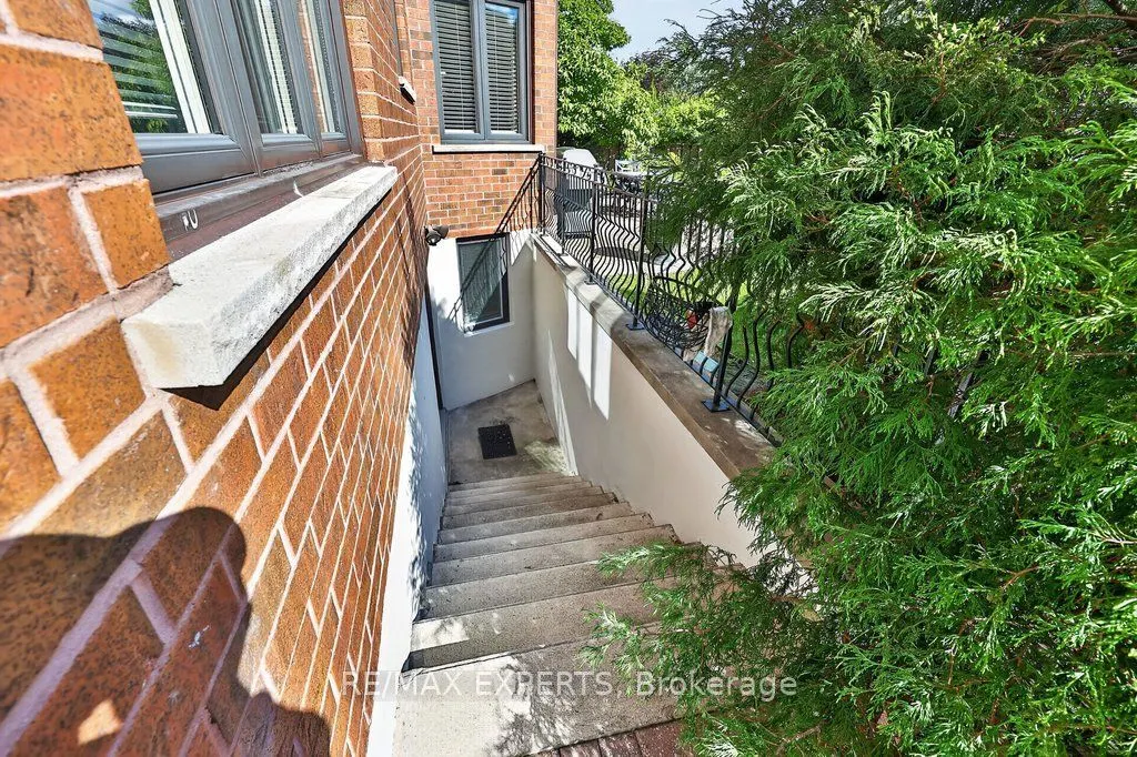 96 Benjamin Drive